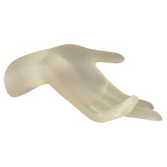 Scultura a mano in lucite Art Deco di metà secolo