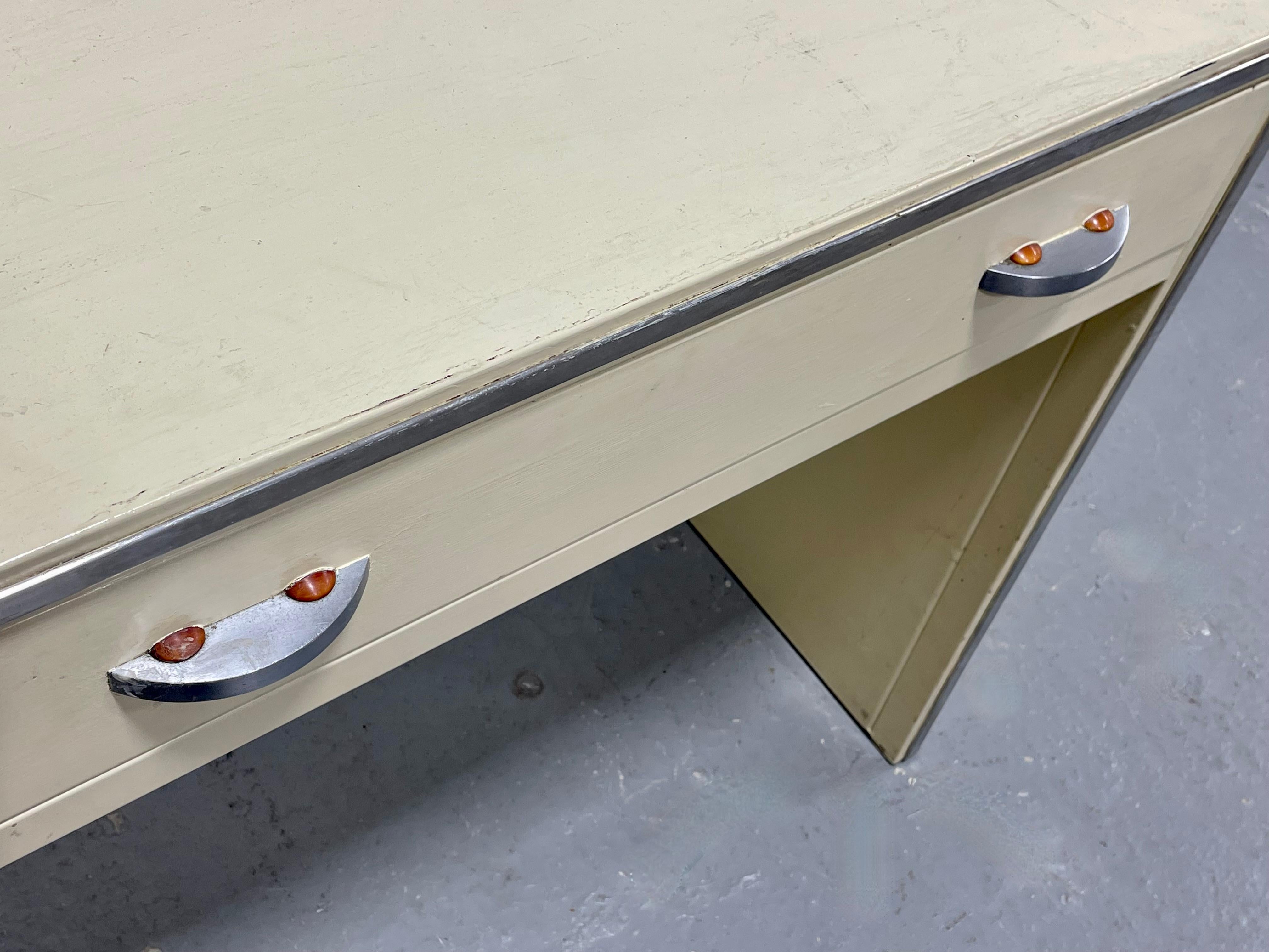 Scrivania/console in metallo di Simmons Furniture Co., 1950 ca. in vendita 1