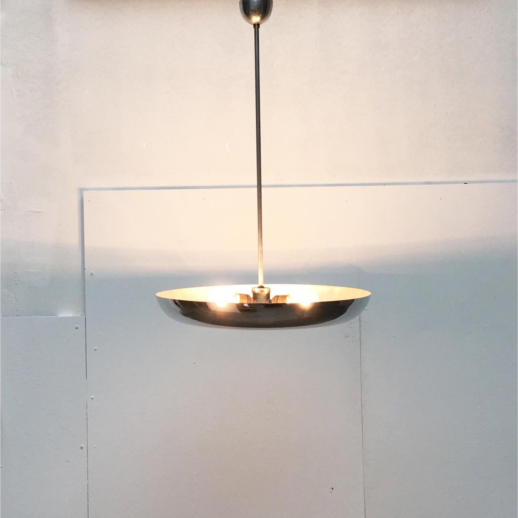 Lampada a sospensione in vetro in stile Art Deco di metà secolo in vendita 1