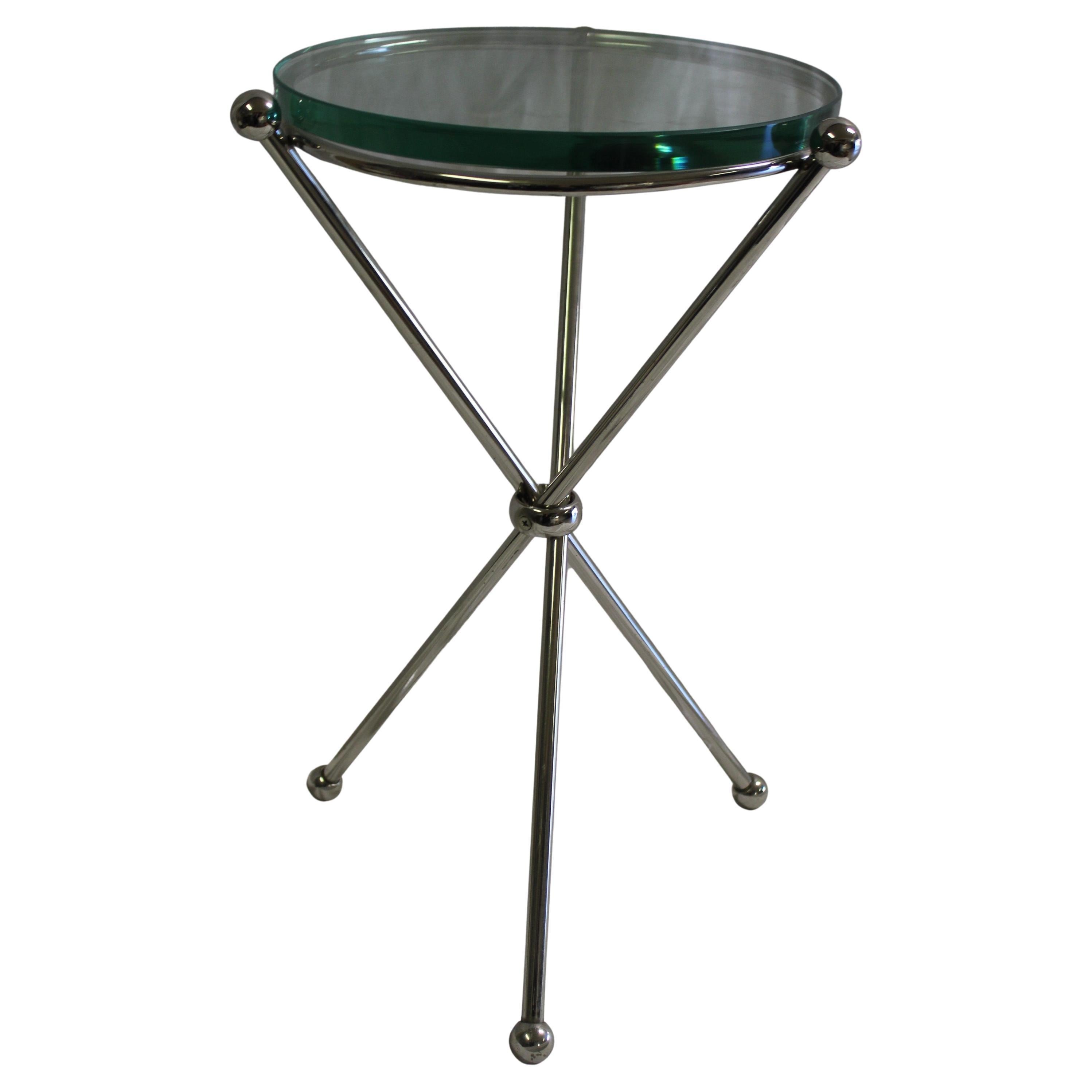 Mid Century/Art Deco Style Beistelltisch .