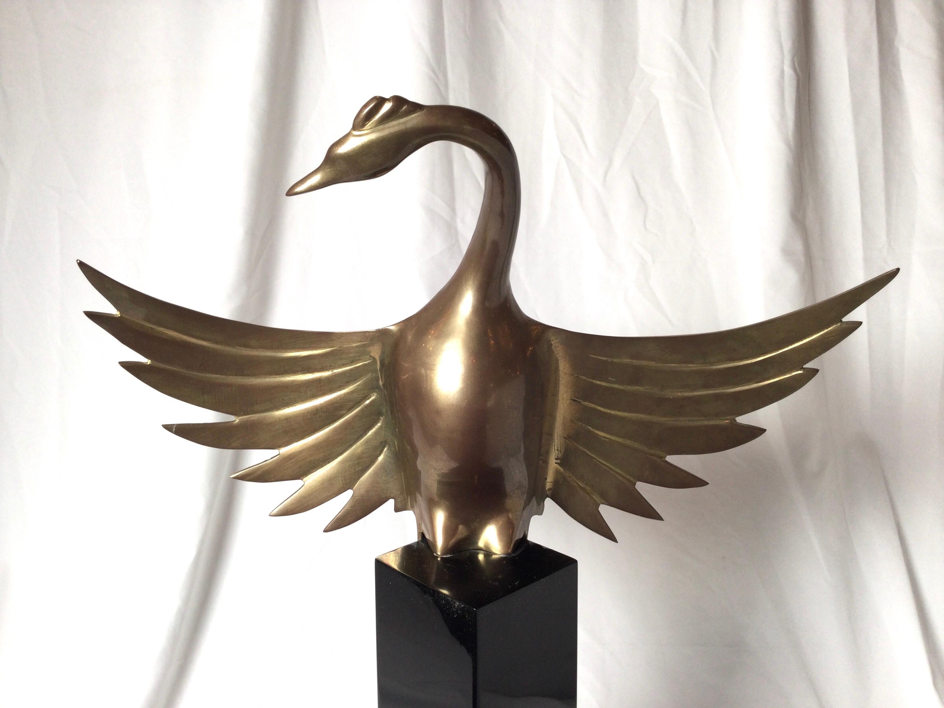 Midcentury Art Deco Styled Bird Sculpture on Black Base In Good Condition In Lambertville, NJ