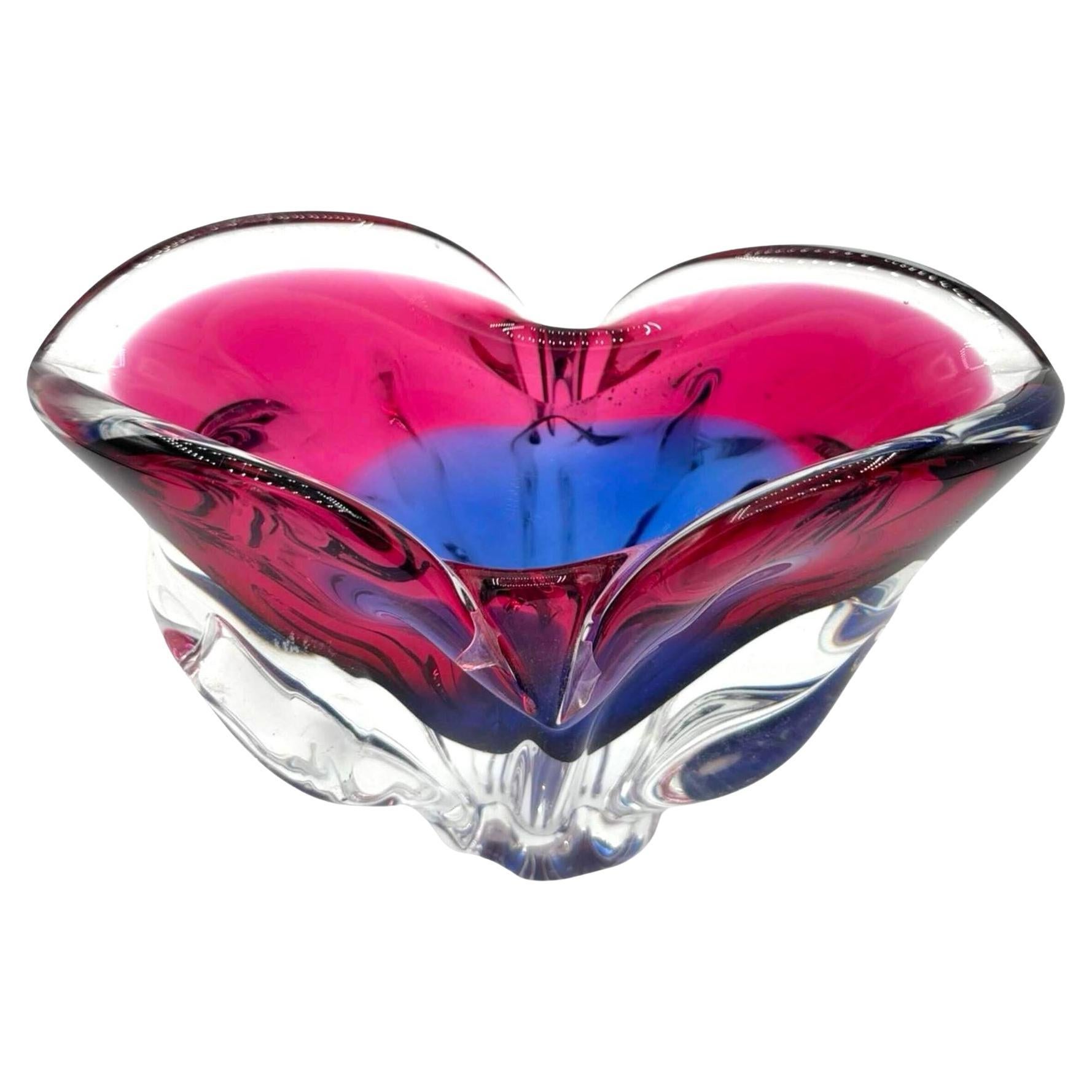 Mid-Century Art Glass Bowl Attributed to Josef Hospodka Czechoslovakia For Sale