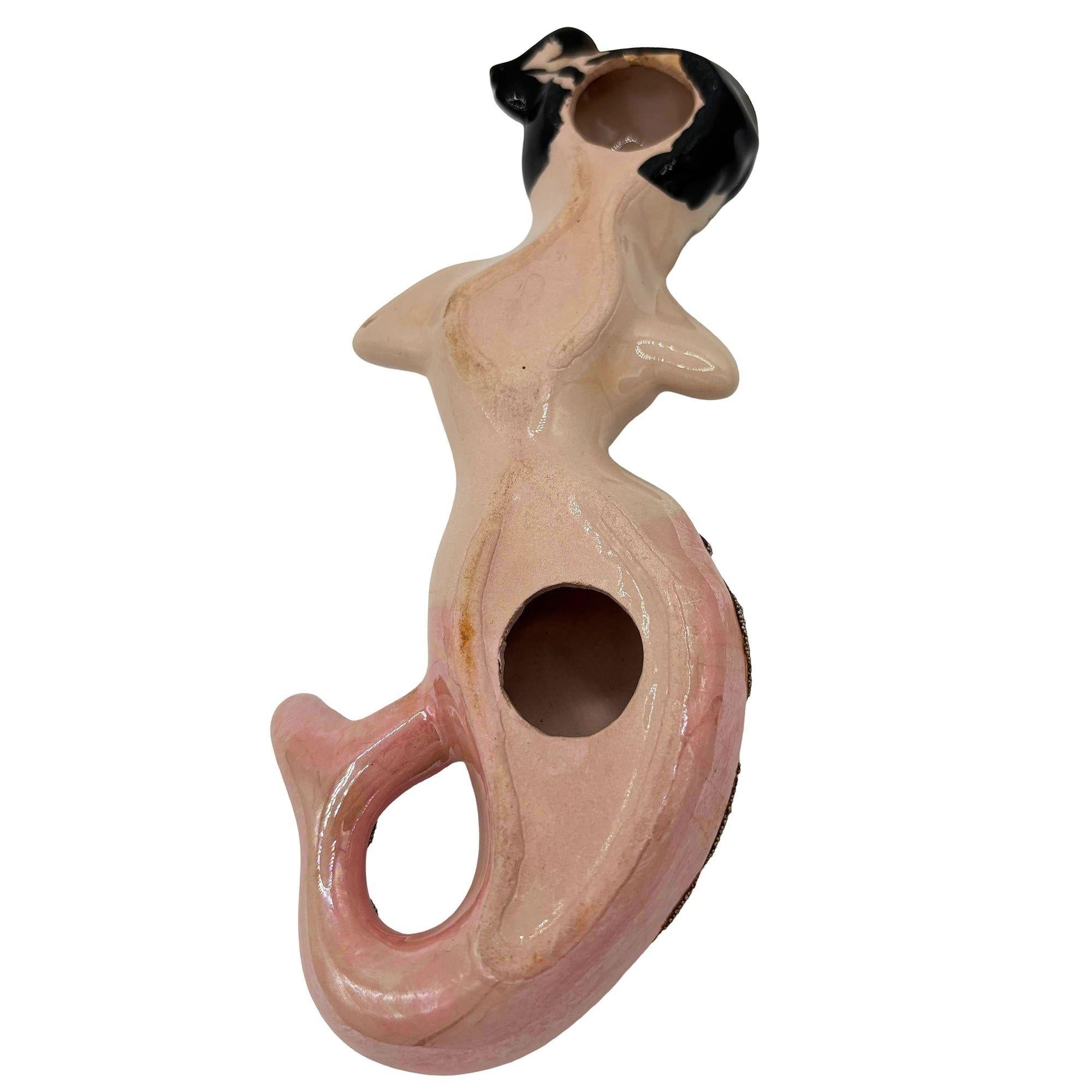 Sculpture murale en céramique de la poterie d'art du milieu du siècle, sirène brune Excellent état - En vente à Van Nuys, CA