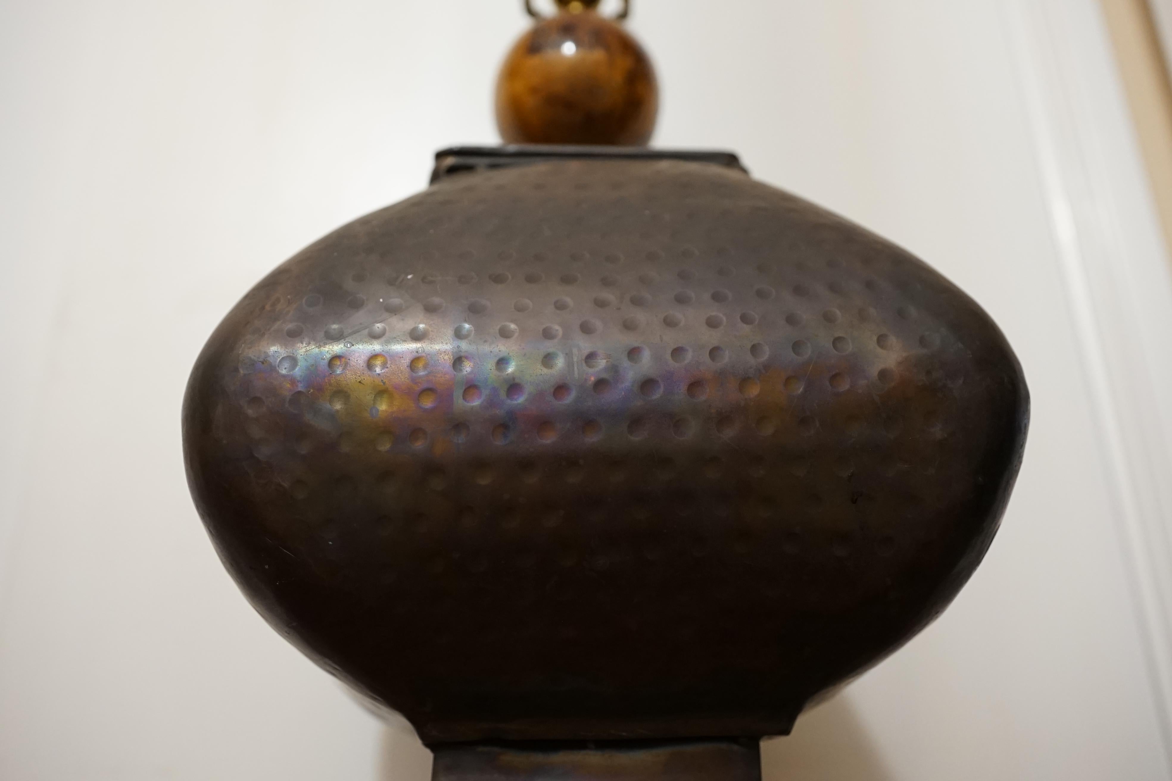 Mid-Century Art Studio Hammered Bronze Copper Table Lamp For Sale 1