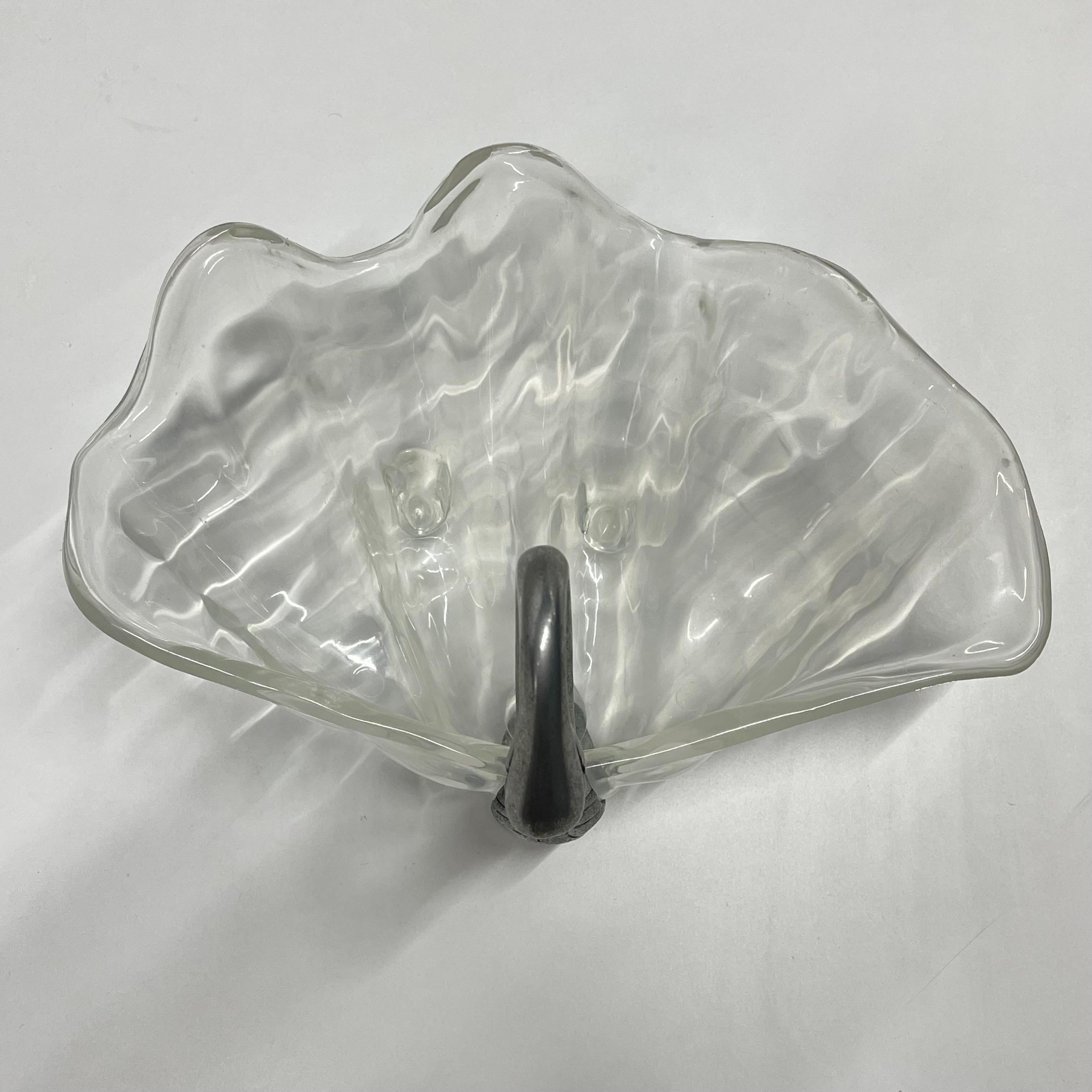 Midcentury Arthur Court Swan Shell Centerpiece Severing Dish, Usa, circa 1970s For Sale 1