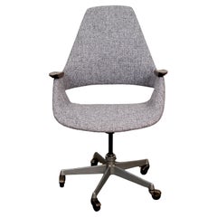 Schreibtischstuhl „Star Trek“ von Arthur Umanoff aus der Mitte des Jahrhunderts von Madison Furniture