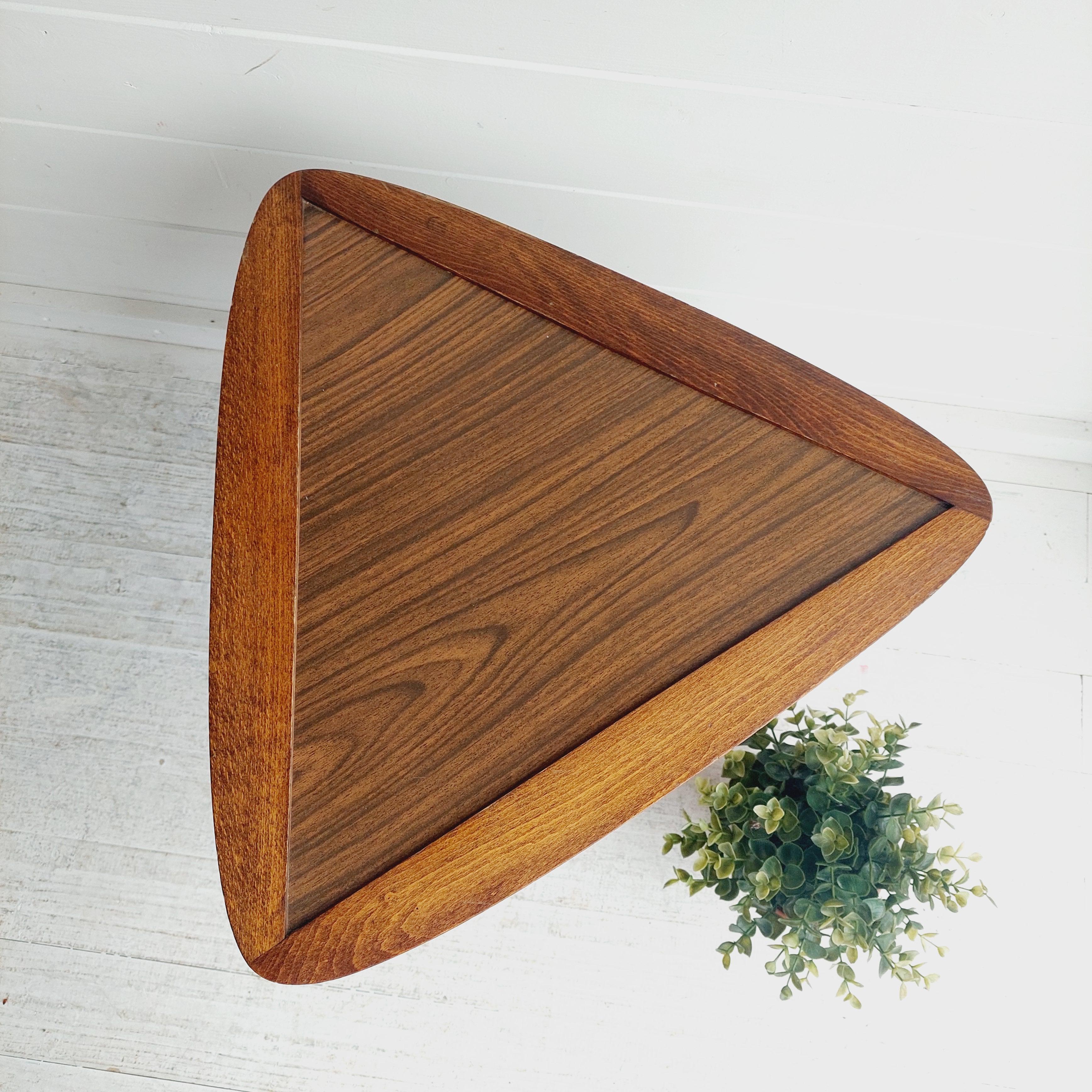 Formica Mid Century Arthur Umanoff style Walnut Triangular Side Table planter, 1950s