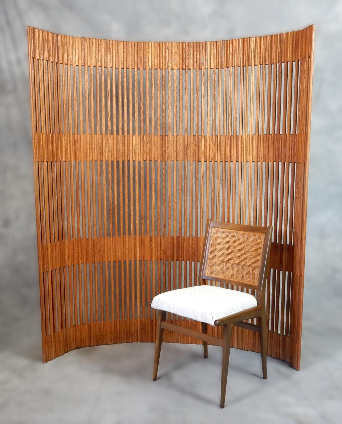 French Mid-Century Articulated Paravent Baumann Screen Room Divider For Sale
