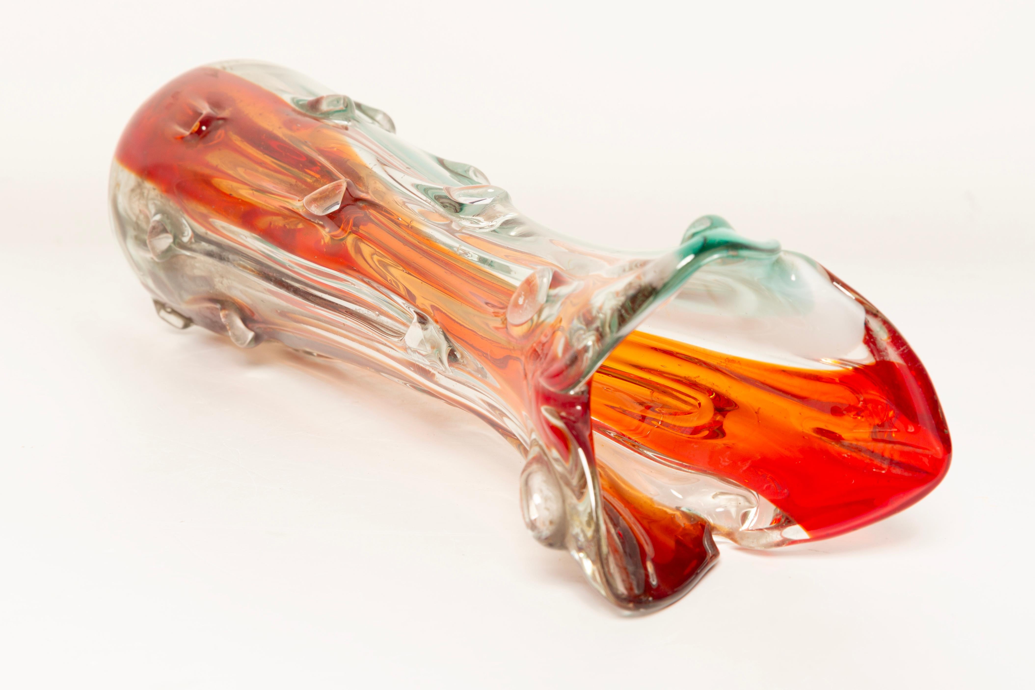 Vaso arancione in vetro artistico di metà secolo, Tarnowiec, Sulczan, Europa, anni '70 in vendita 2