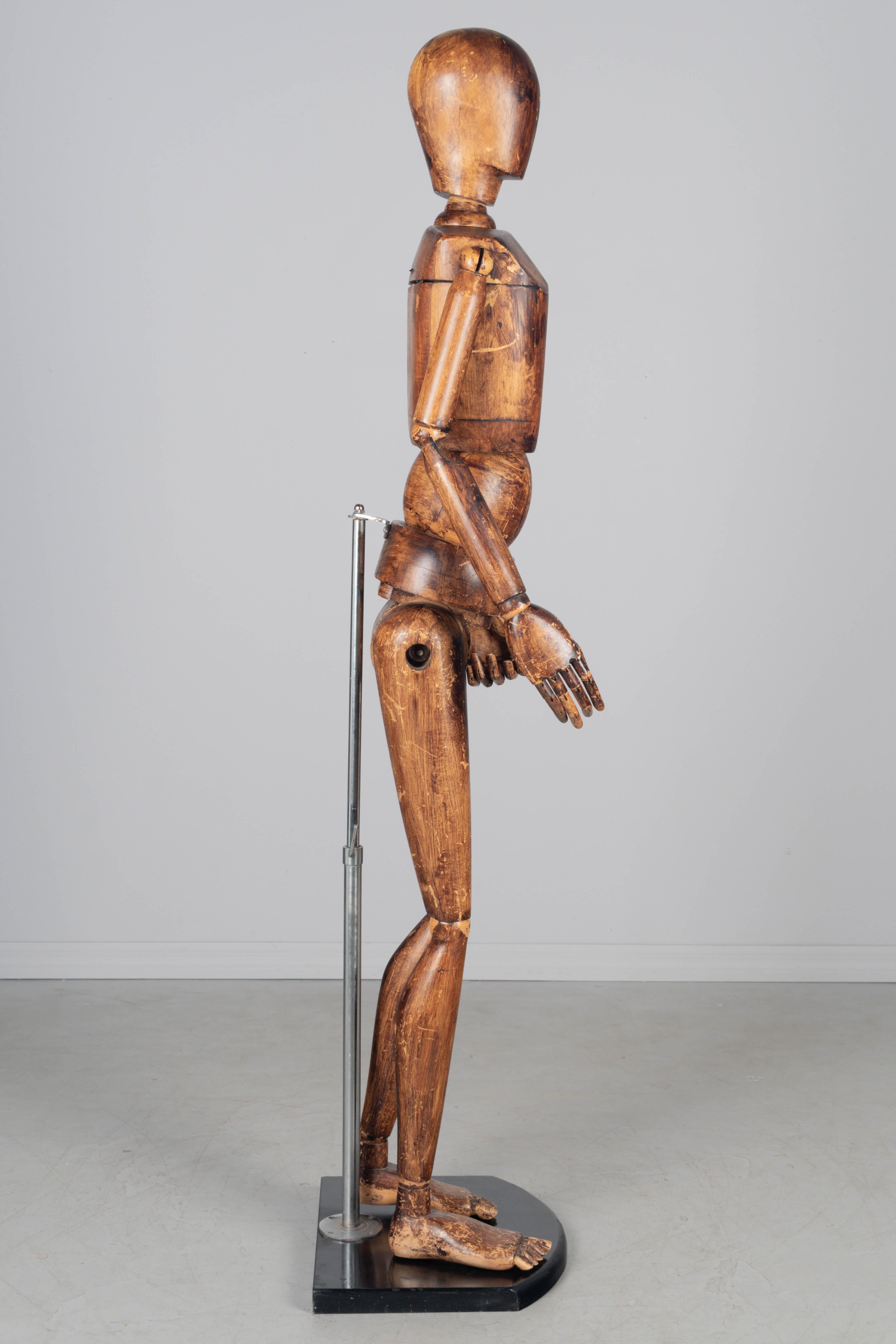 Maniquí articulado de artista de mediados de siglo en venta 3