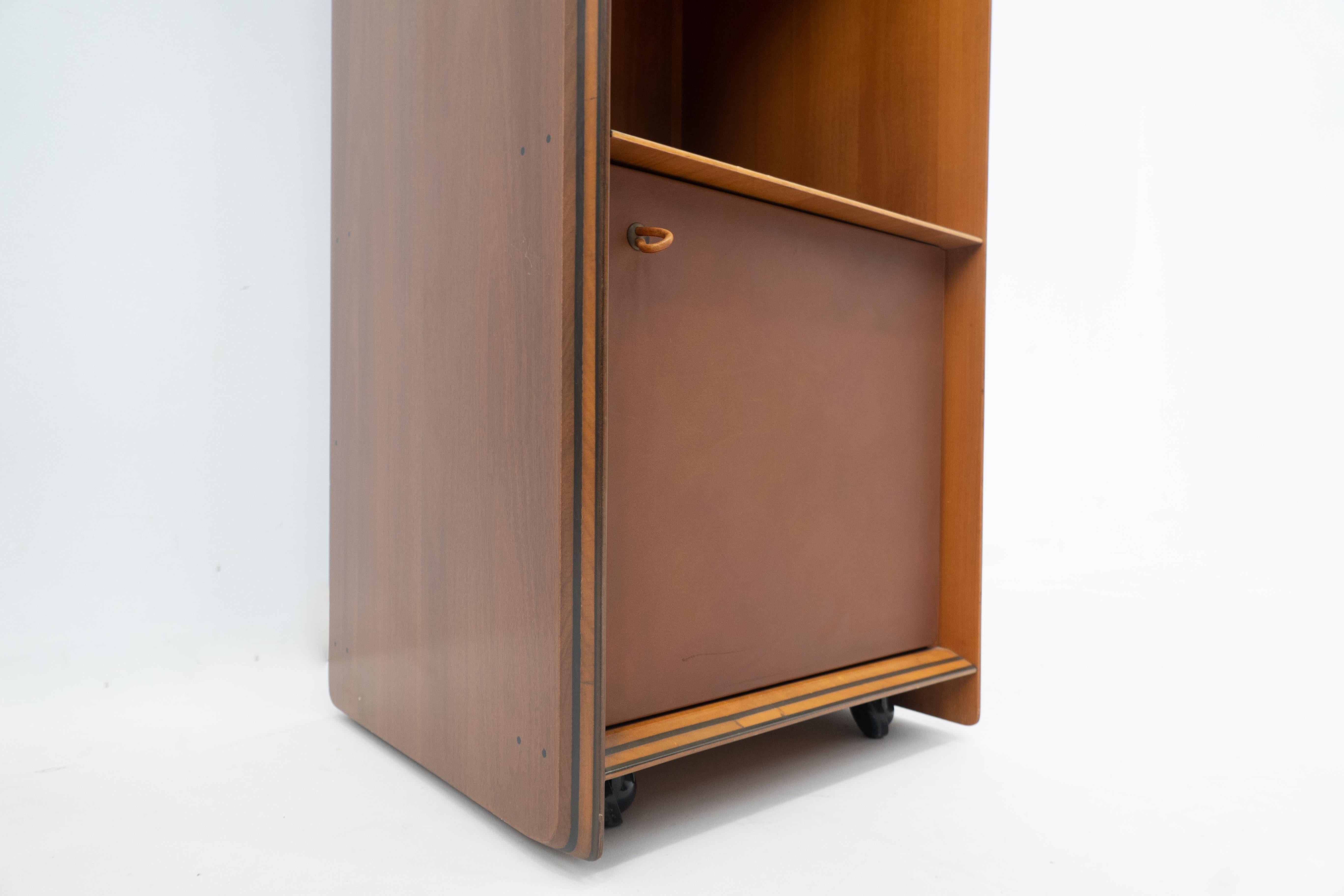 Late 20th Century Mid-Century Artona shelf by Afra & Tobia Scarpa for Maxalto, Wood and Leather