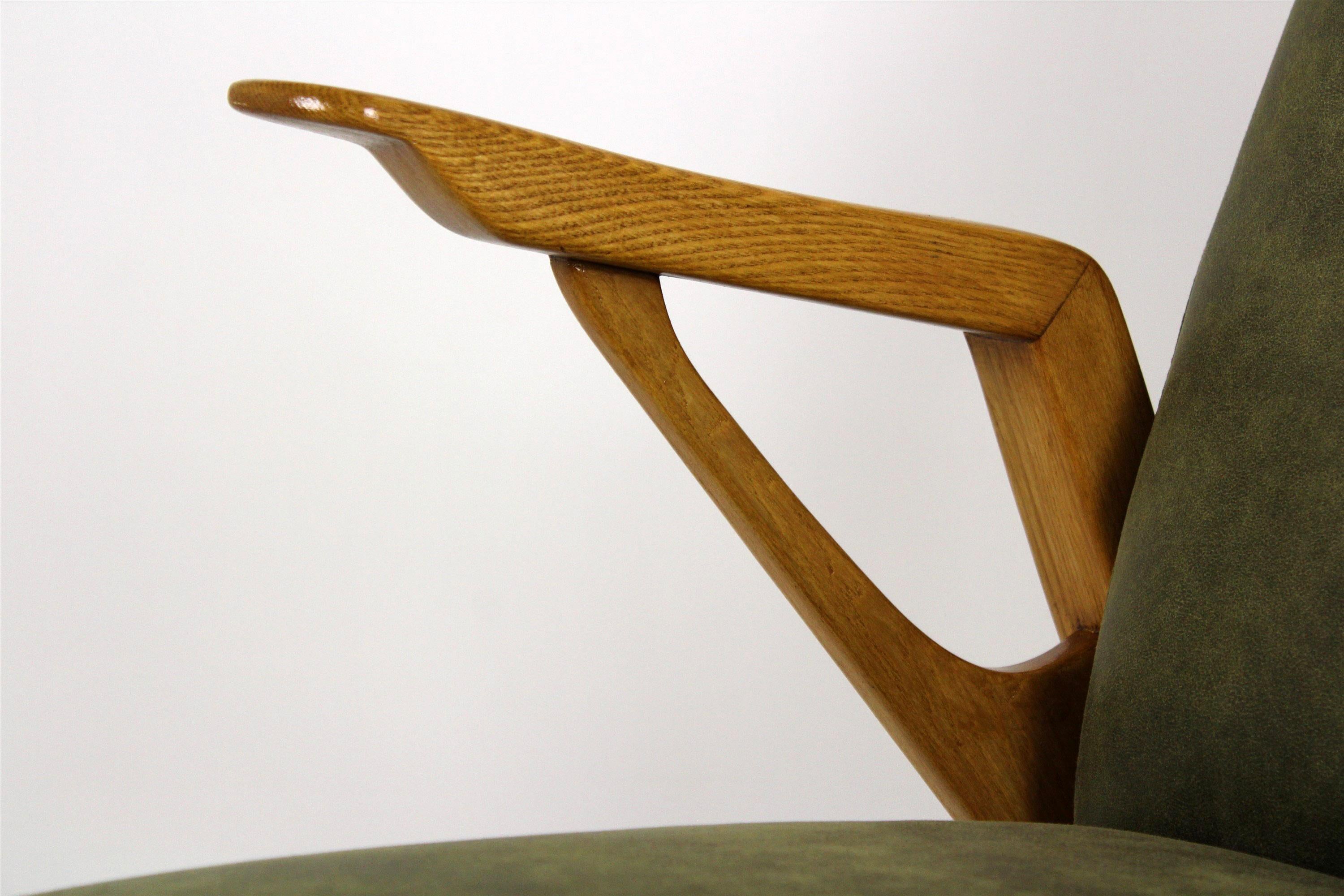 Mid-Century Ash Armchair, 1960s For Sale 1