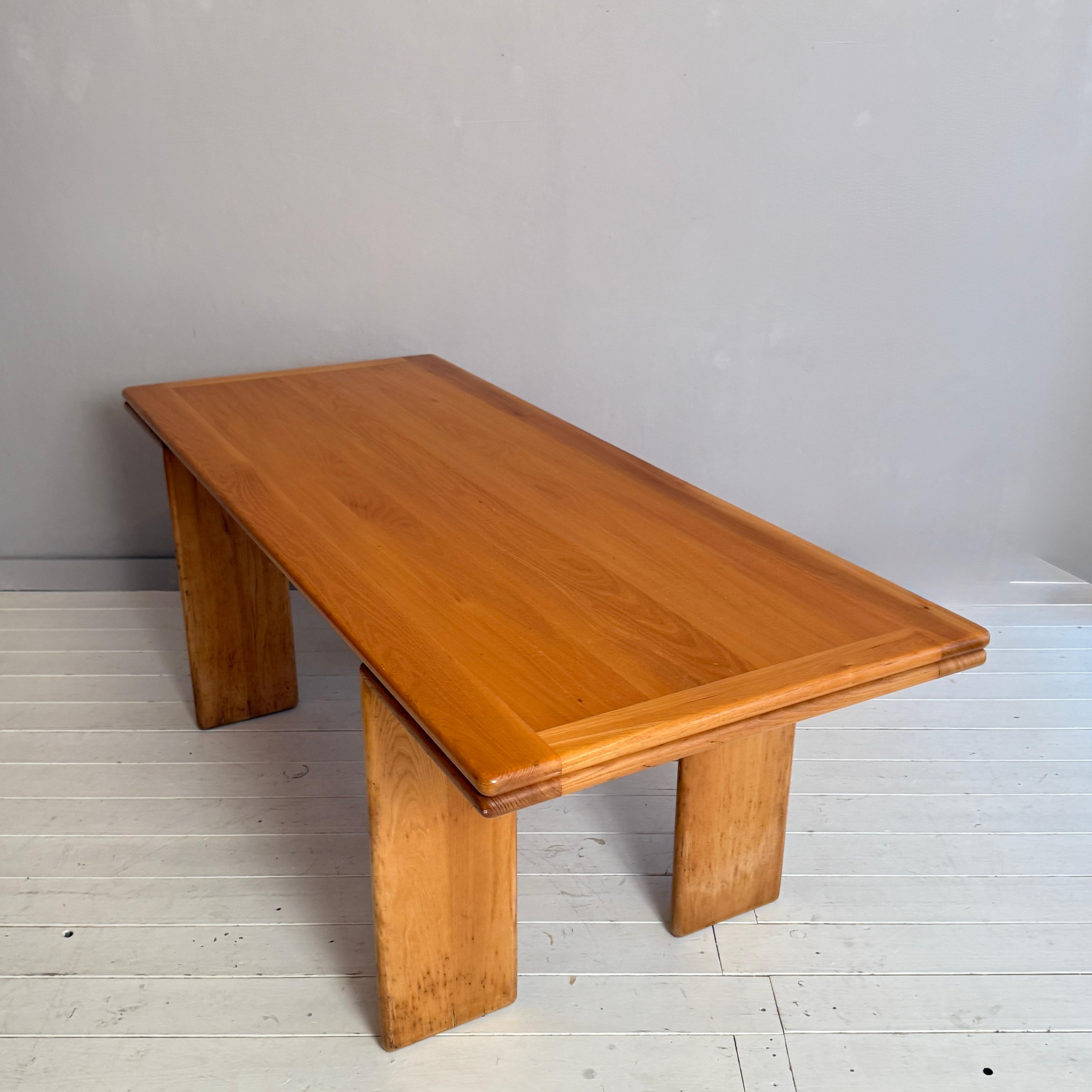 Mid-Century Modern Mid Century Ash Dining Table Attributed to Mario Marenco, 1980s en vente