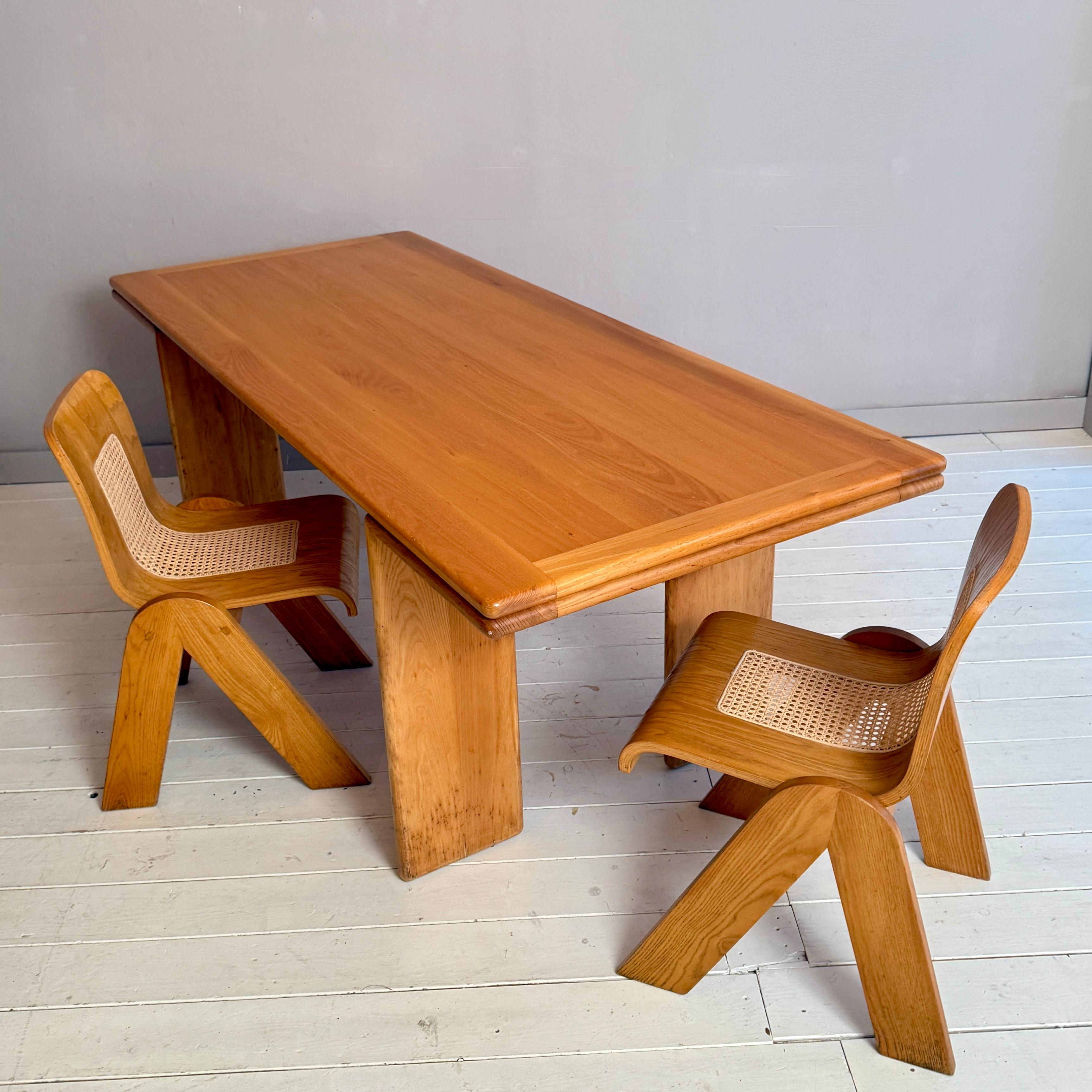 Mid Century Ash Dining Table Attributed to Mario Marenco, 1980s Bon état - En vente à Berlin, DE