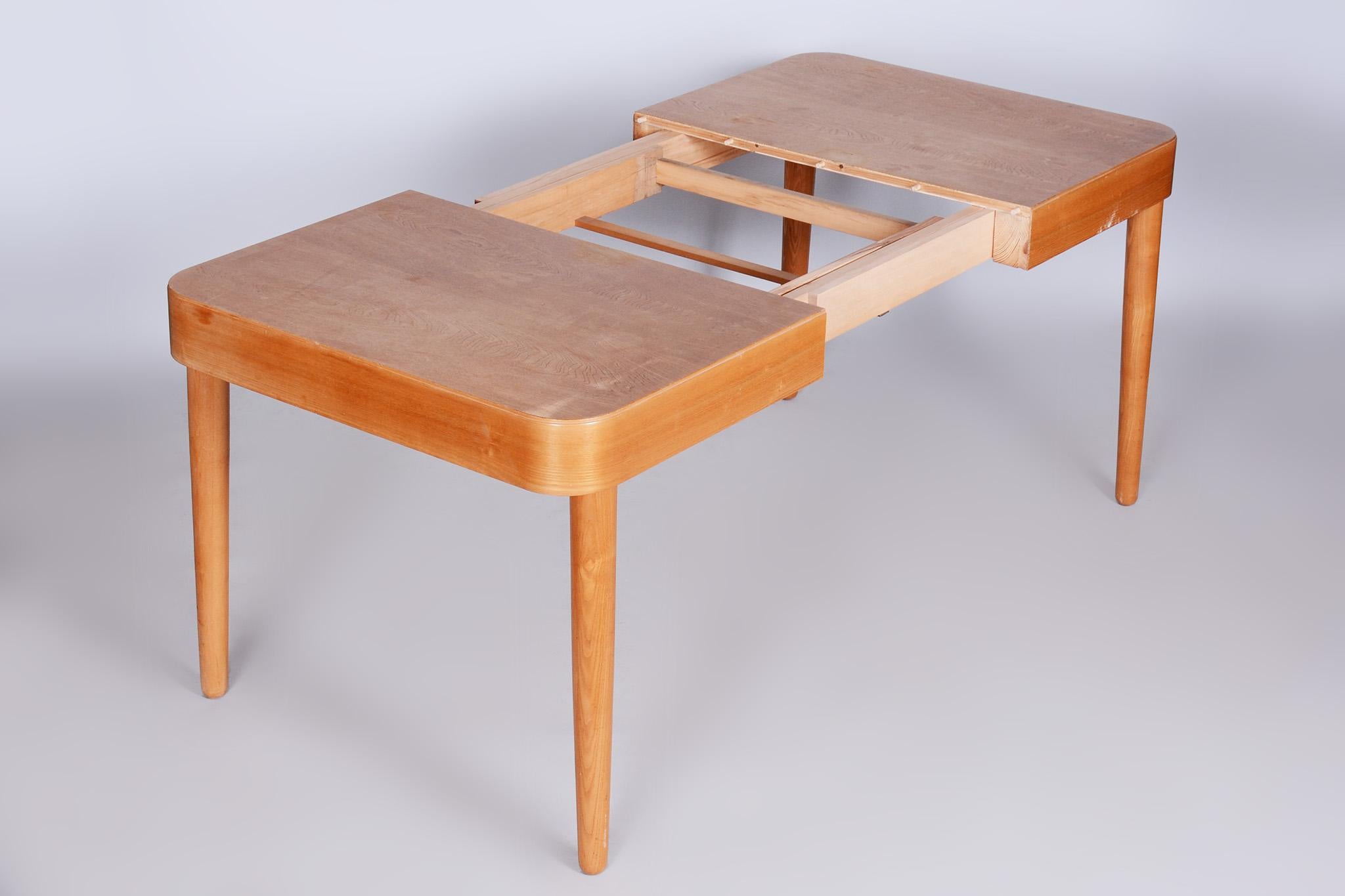 Midcentury Ash Dining Table, Made by Uluv, Revived Polish, Czechia, 1950s For Sale 5