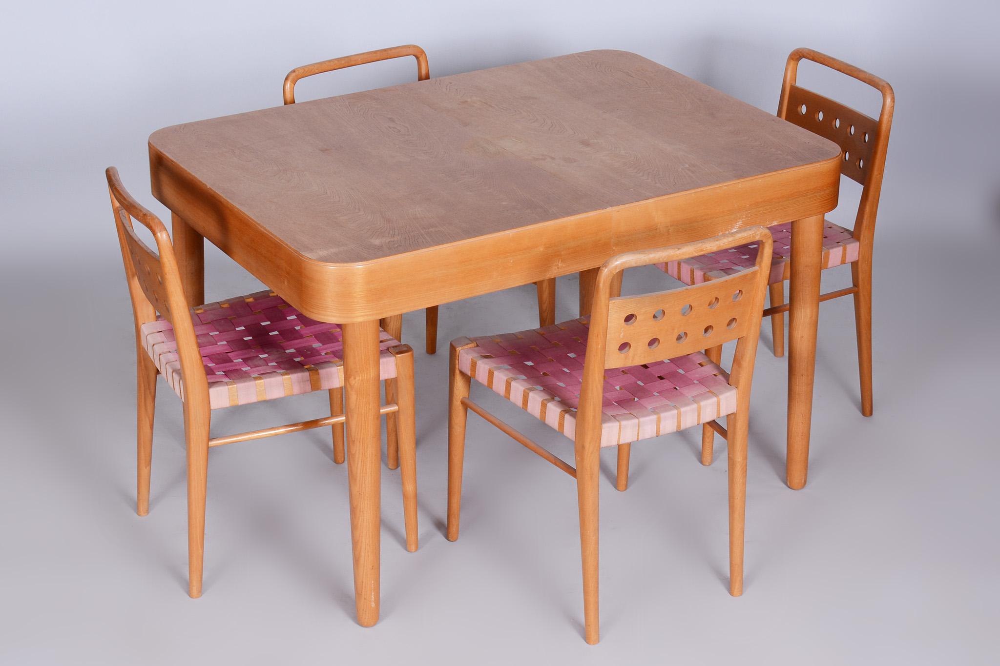 Table de salle à manger en frêne du milieu du siècle, fabriquée par Uluv, Revive Polish, Tchécoslovaquie, années 1950 en vente 5
