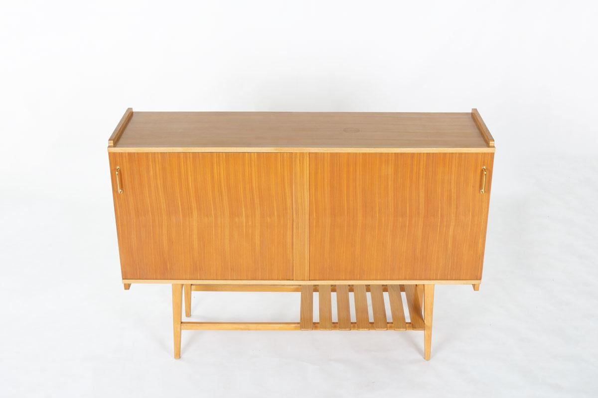 Eschenholzanrichte aus der Jahrhundertmitte von René-Jean Caillette für Charron, Frankreich, 1950er Jahre im Angebot 1