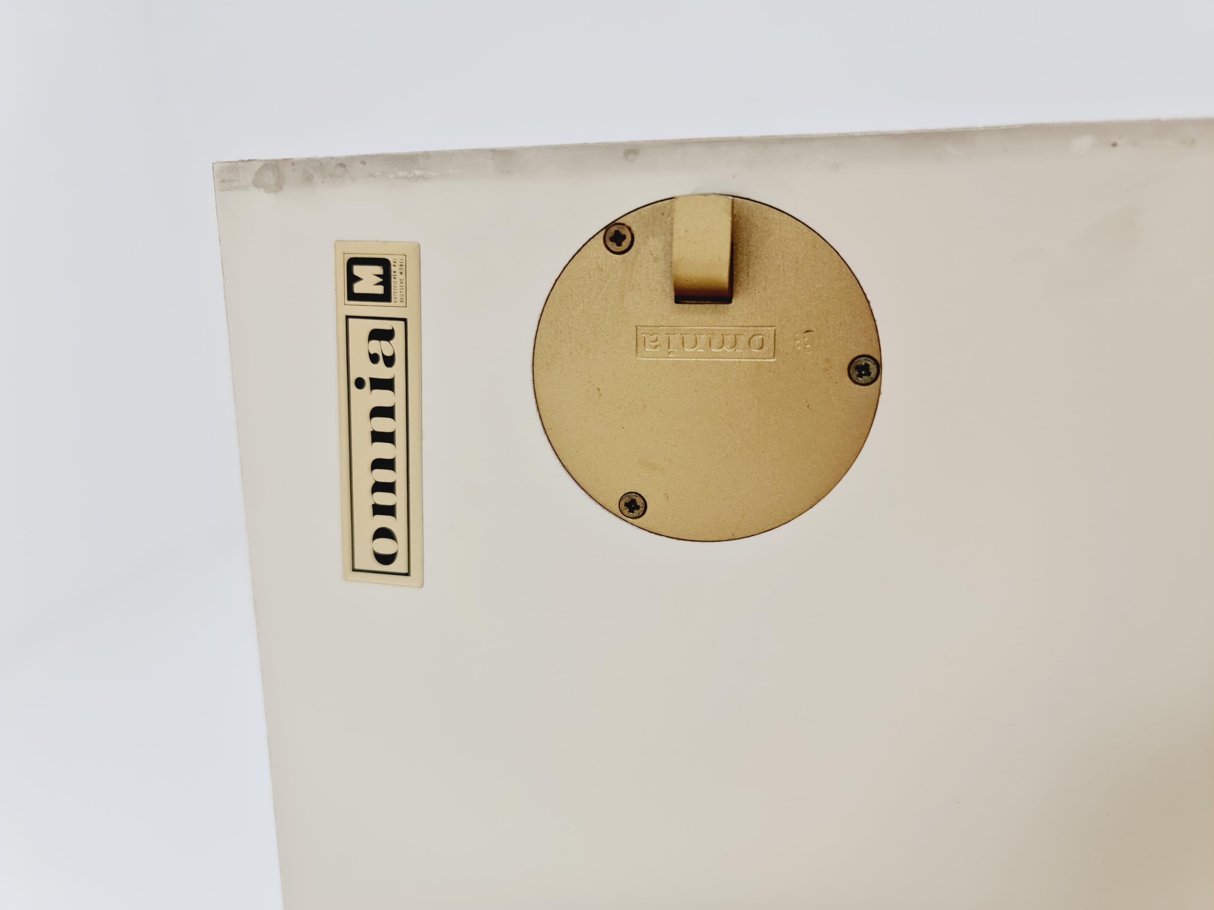 Wandregaleinheit aus Eschenholz von Hilker für Omnia, Deutschland, 1960er Jahre (Moderne der Mitte des Jahrhunderts) im Angebot