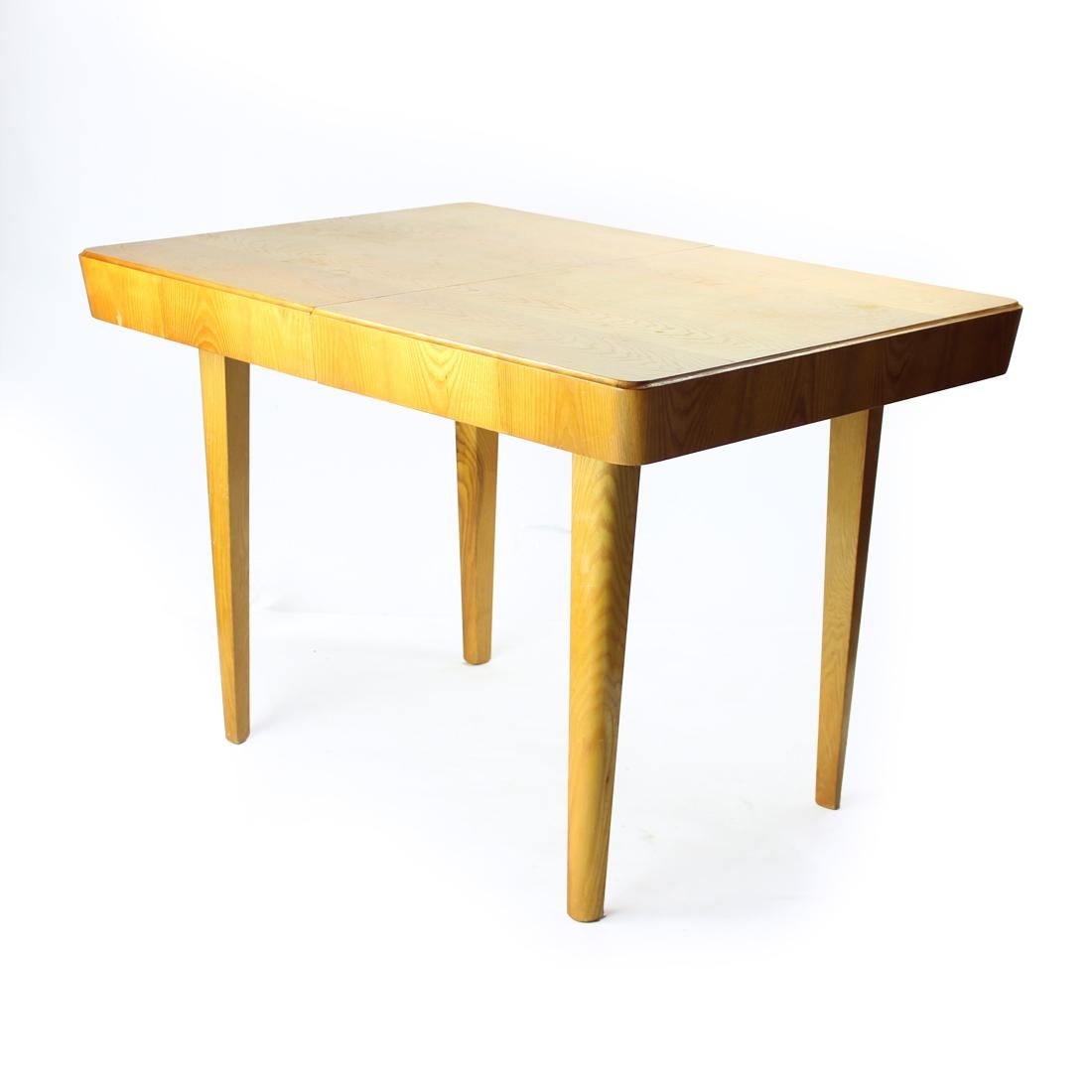 Mid Century Ash Wood Extendable Dining Table, Mier Czechoslovakia 1960s For Sale 6