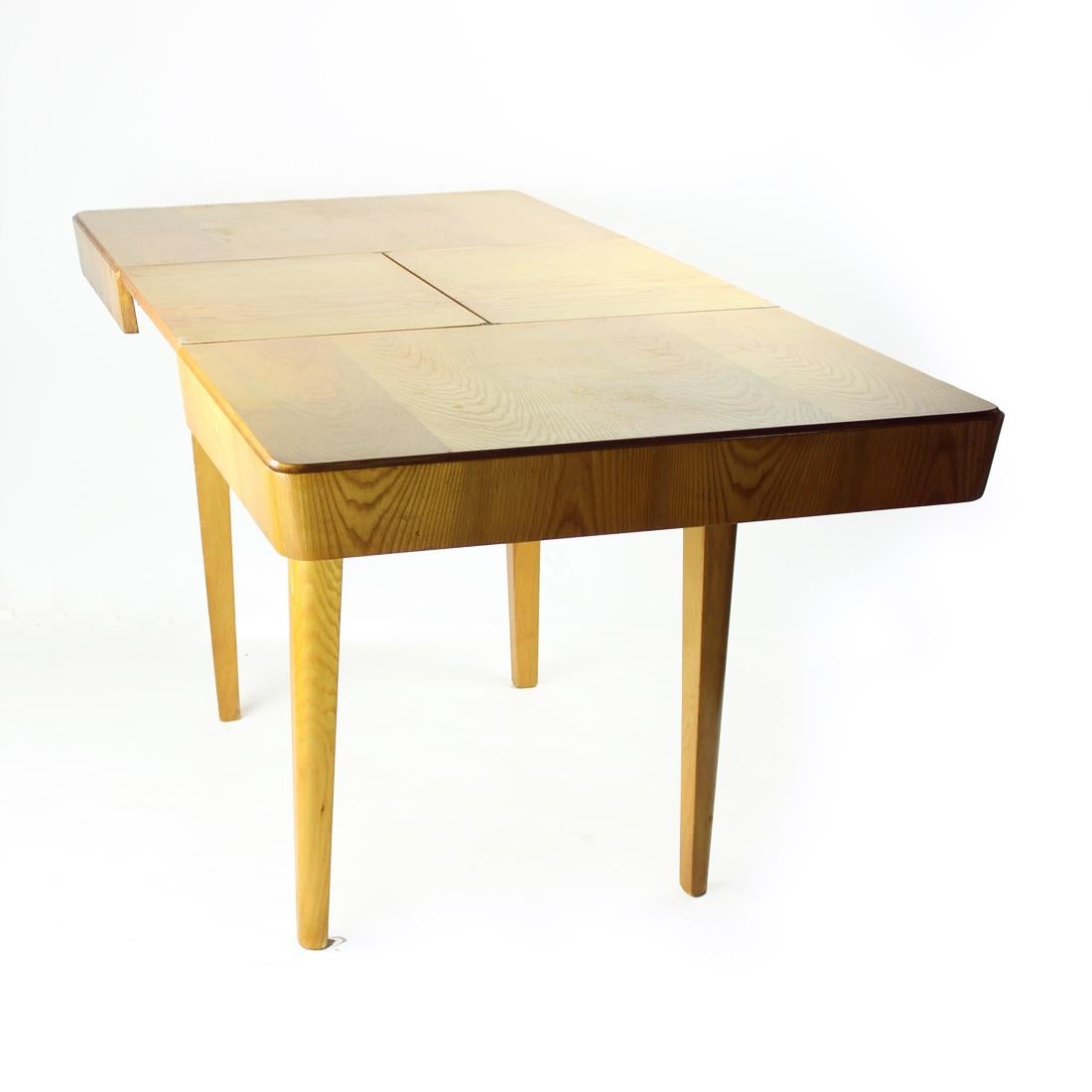 Mid Century Ash Wood Extendable Dining Table, Mier Czechoslovakia 1960s For Sale 7