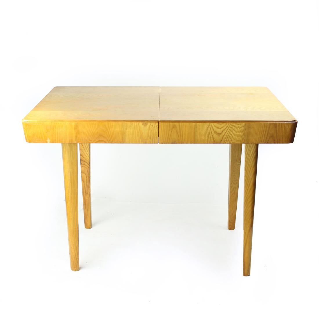 Mid-Century Modern Mid Century Ash Wood Extendable Dining Table, Mier Czechoslovakia 1960s For Sale