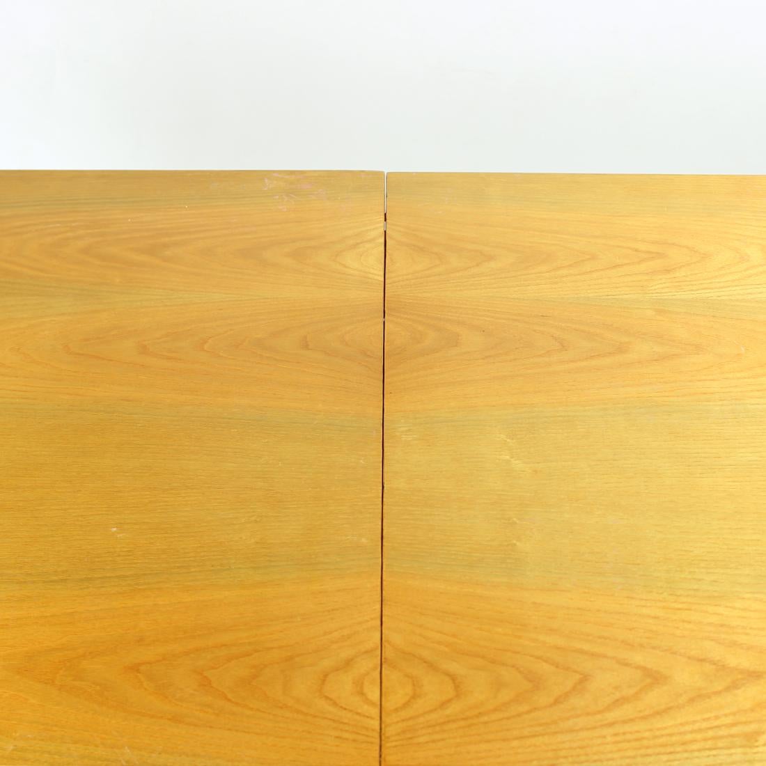 Mid Century Ash Wood Extendable Dining Table, Mier Czechoslovakia 1960s For Sale 3