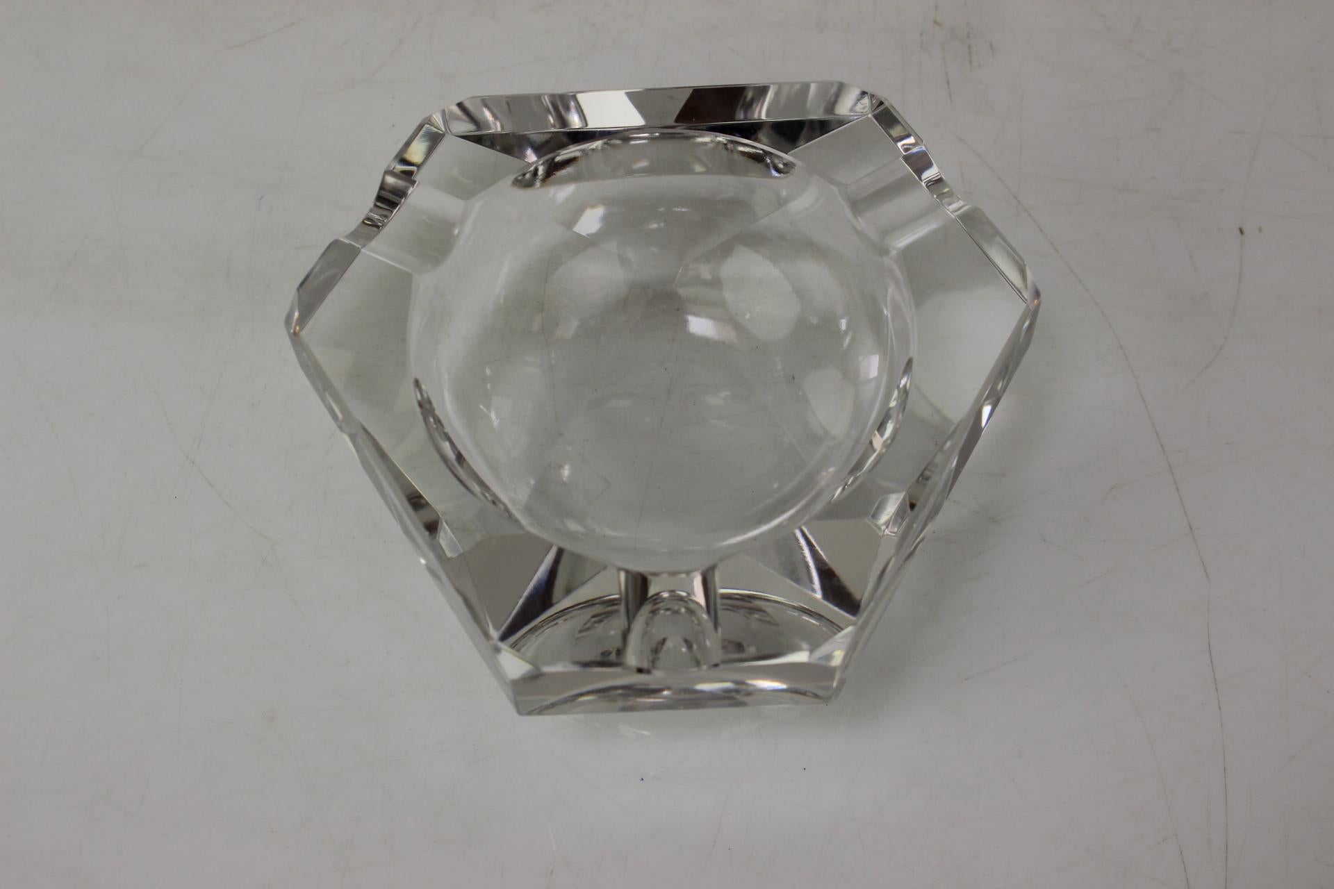 Vetro artistico Posacenere Mid-Century  - Diamante di Bohemia Glass, anni '70 in vendita