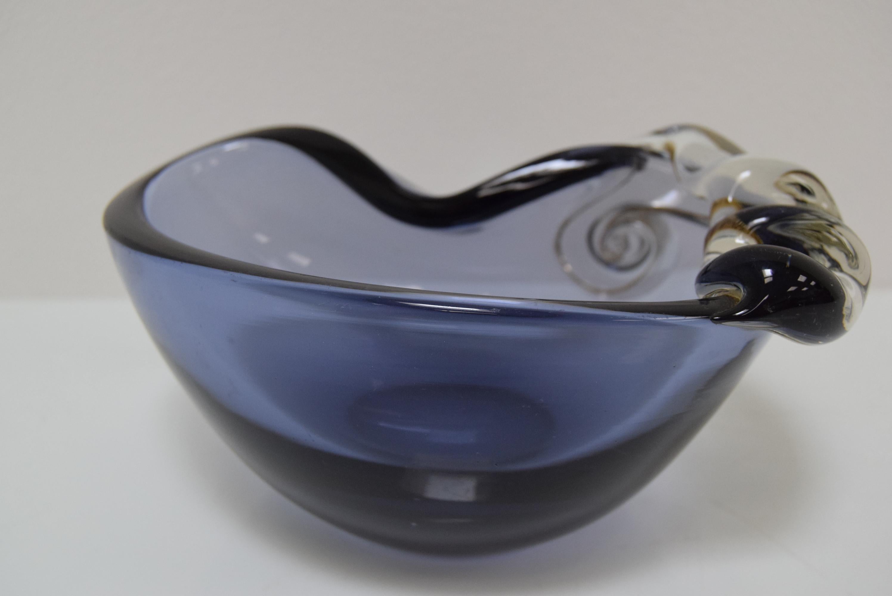 Czech Midcentury Ashtray from Metallurgical Glass, by Glasswork Novy Bor, 1960s For Sale