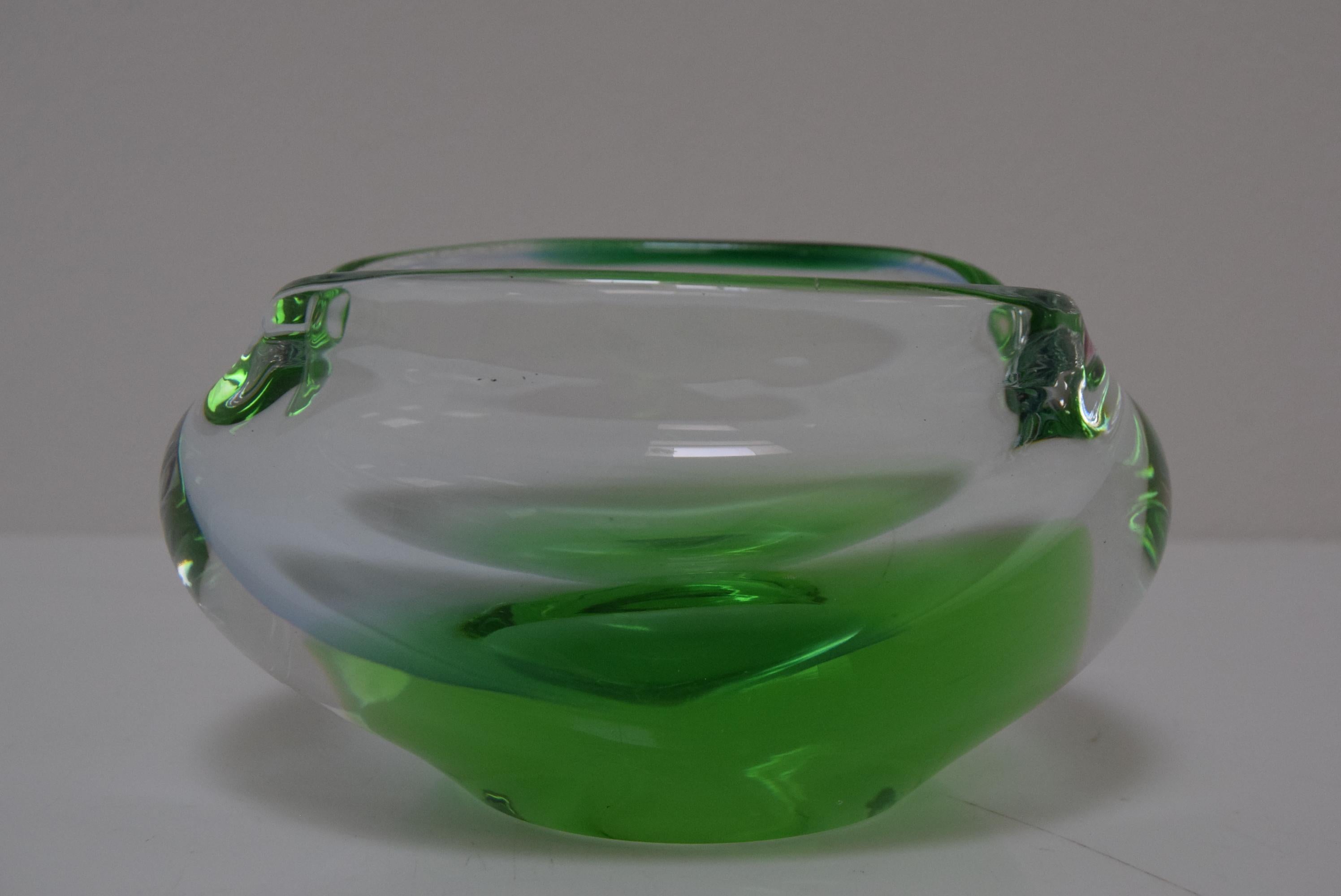 Mid-20th Century Midcentury Ashtray from Metallurgical Glass, by Glasswork Novy Bor, 1960s For Sale