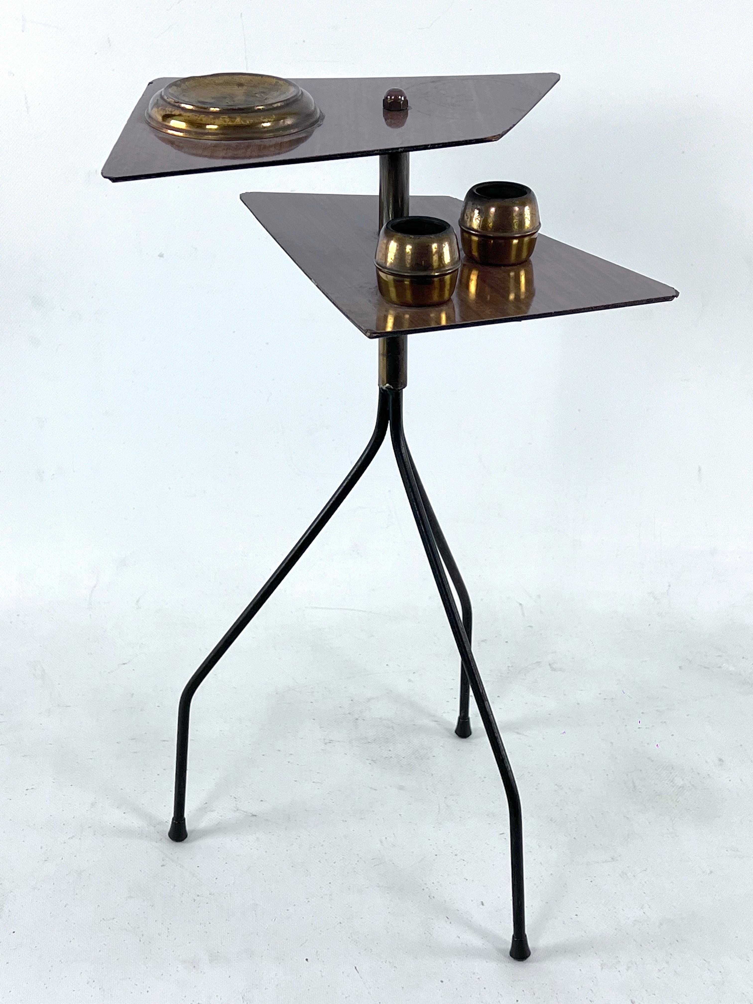 Midcentury Ashtray Tripod in Brass and Formica, Italy, 1950s For Sale 2