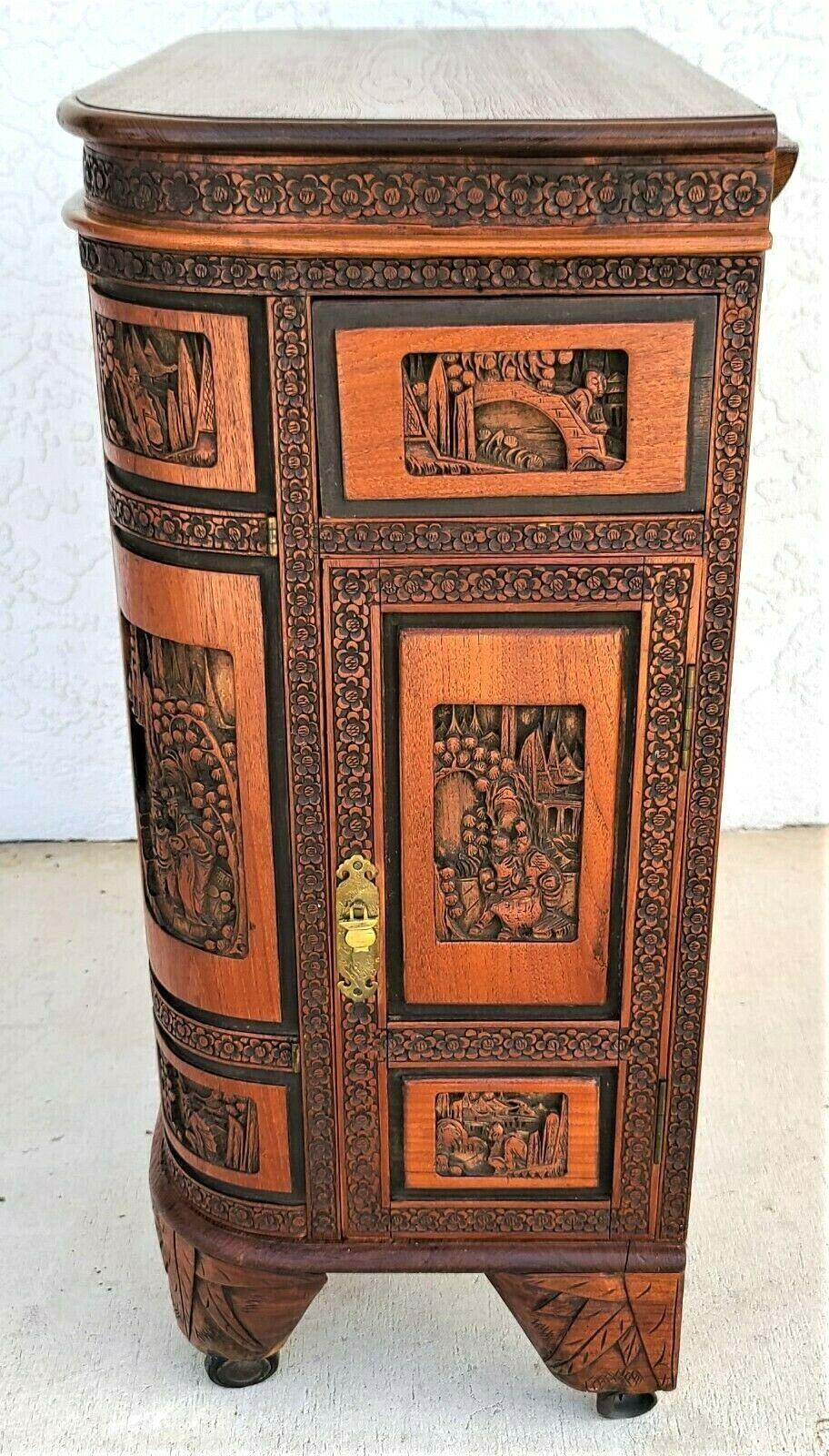 Asian Camphor Dry Bar Cabinet Mid Century Chinoiserie For Sale 1