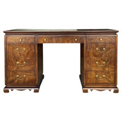 Mid-Century Asian Modern Ming Style Wurzelholz  Executive-Schreibtisch von Lane