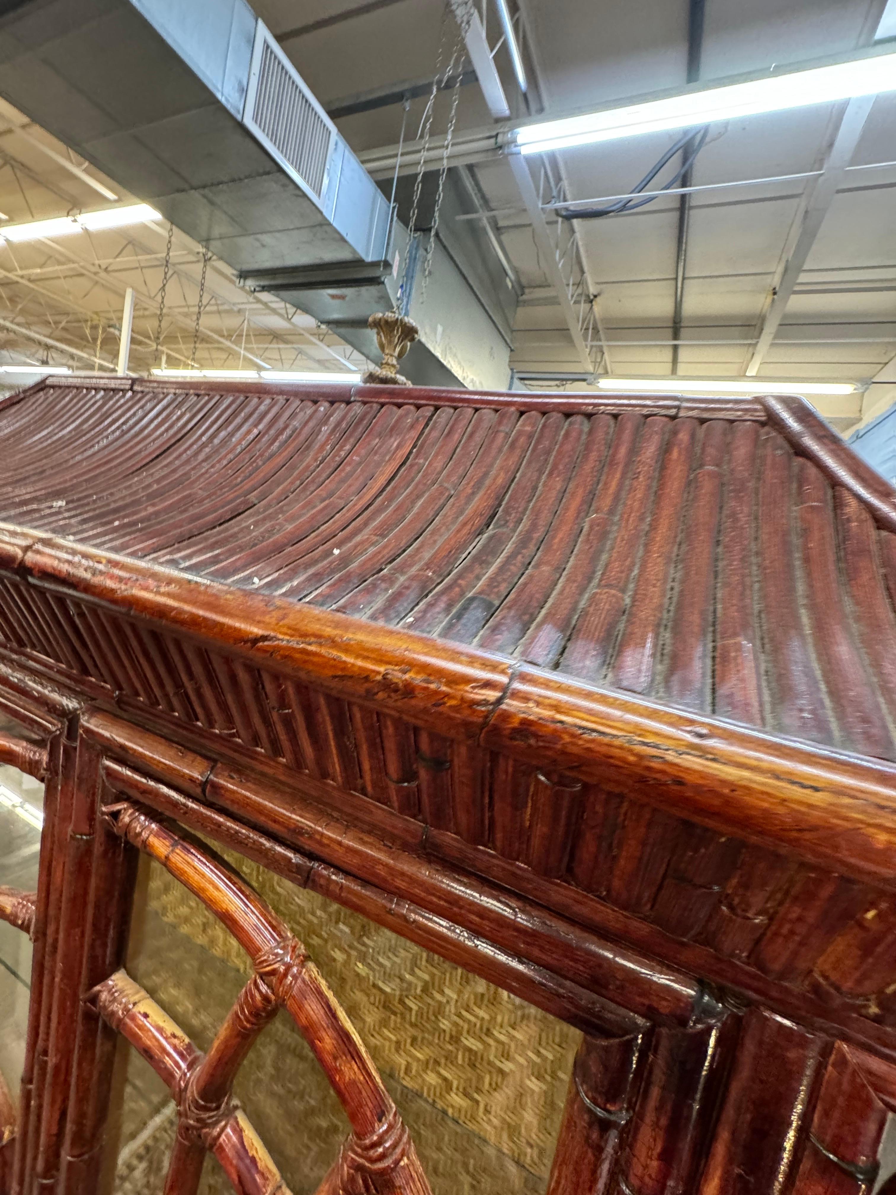 Mid-Century Asian Pagoda Style Bamboo China Hutch In Good Condition For Sale In Fort Washington, MD