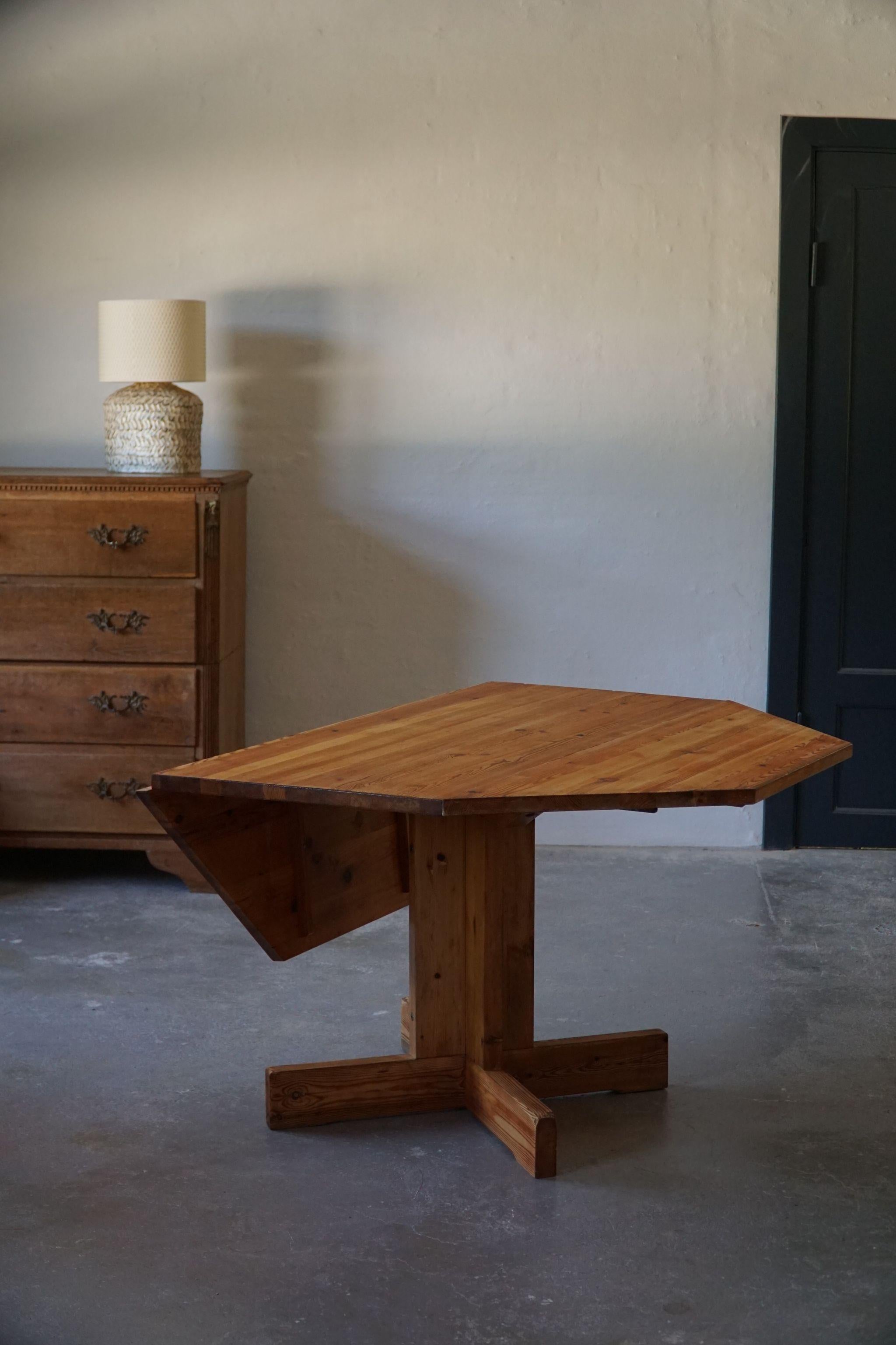 Mid Century Asymmetric Swedish Folding / Flip Table in Pine, 1950s For Sale 5