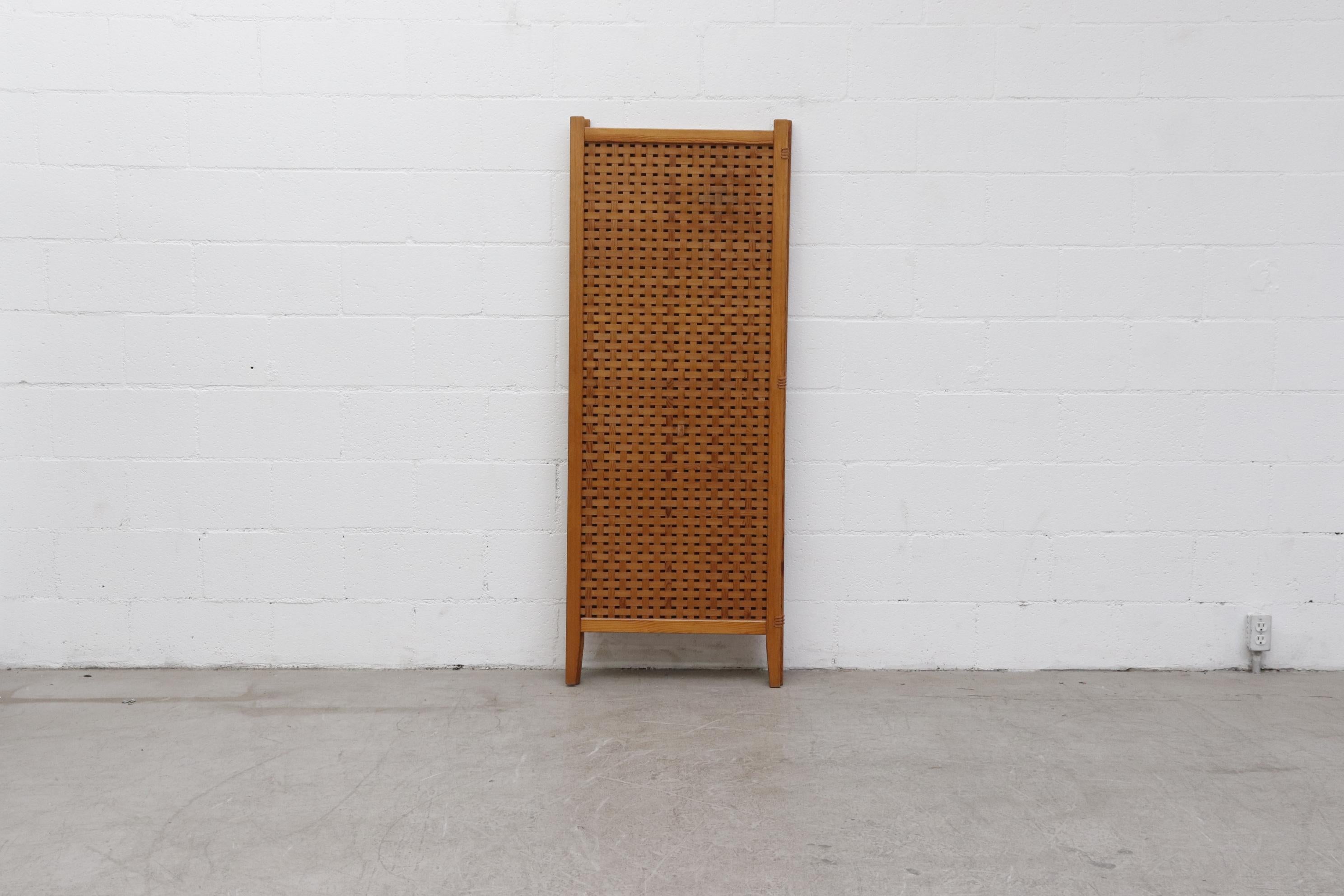 Midcentury Alberts Tibro Room Divider or Privacy Screen In Good Condition In Los Angeles, CA