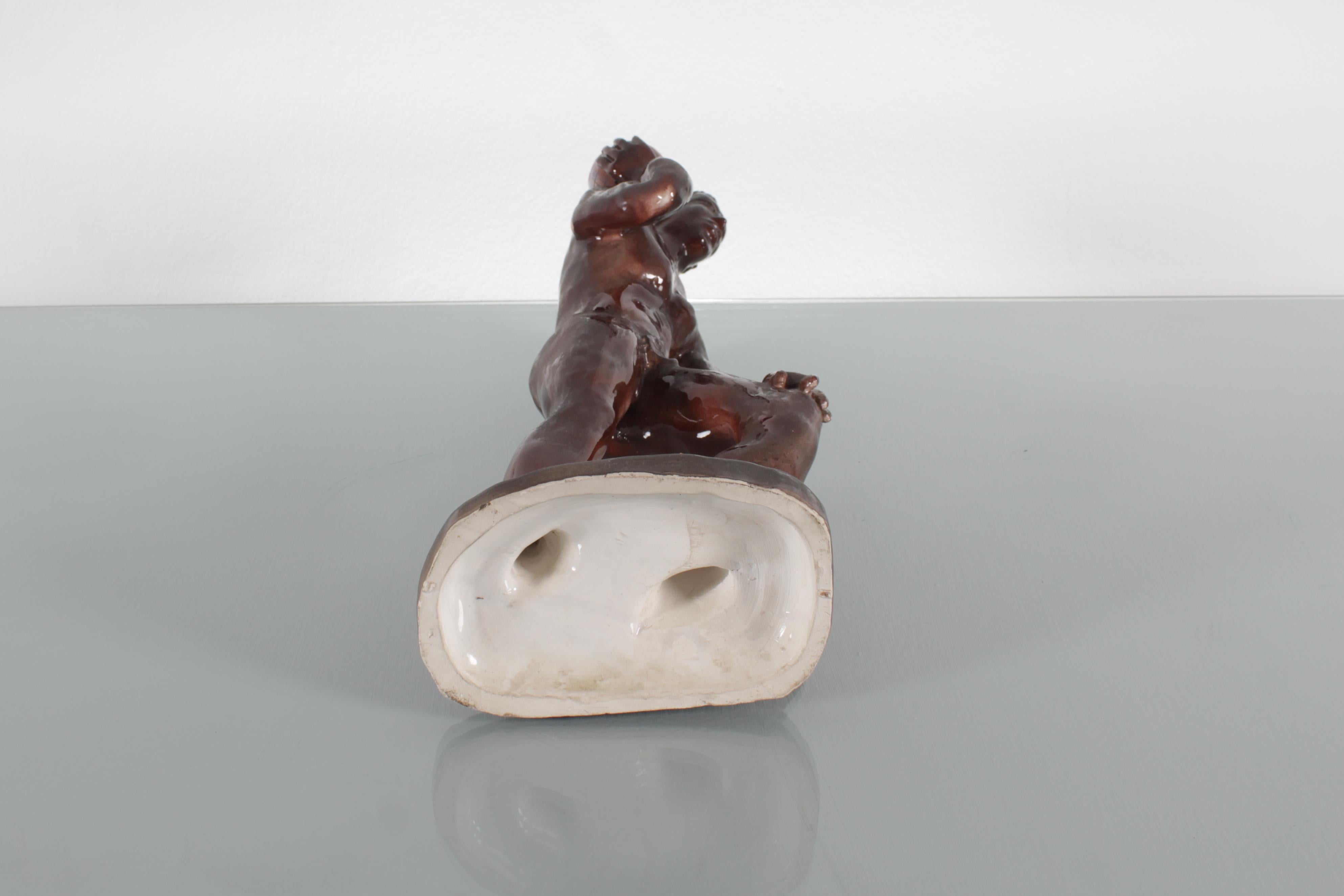 Scultura in ceramica smaltata lucida di metà secolo 