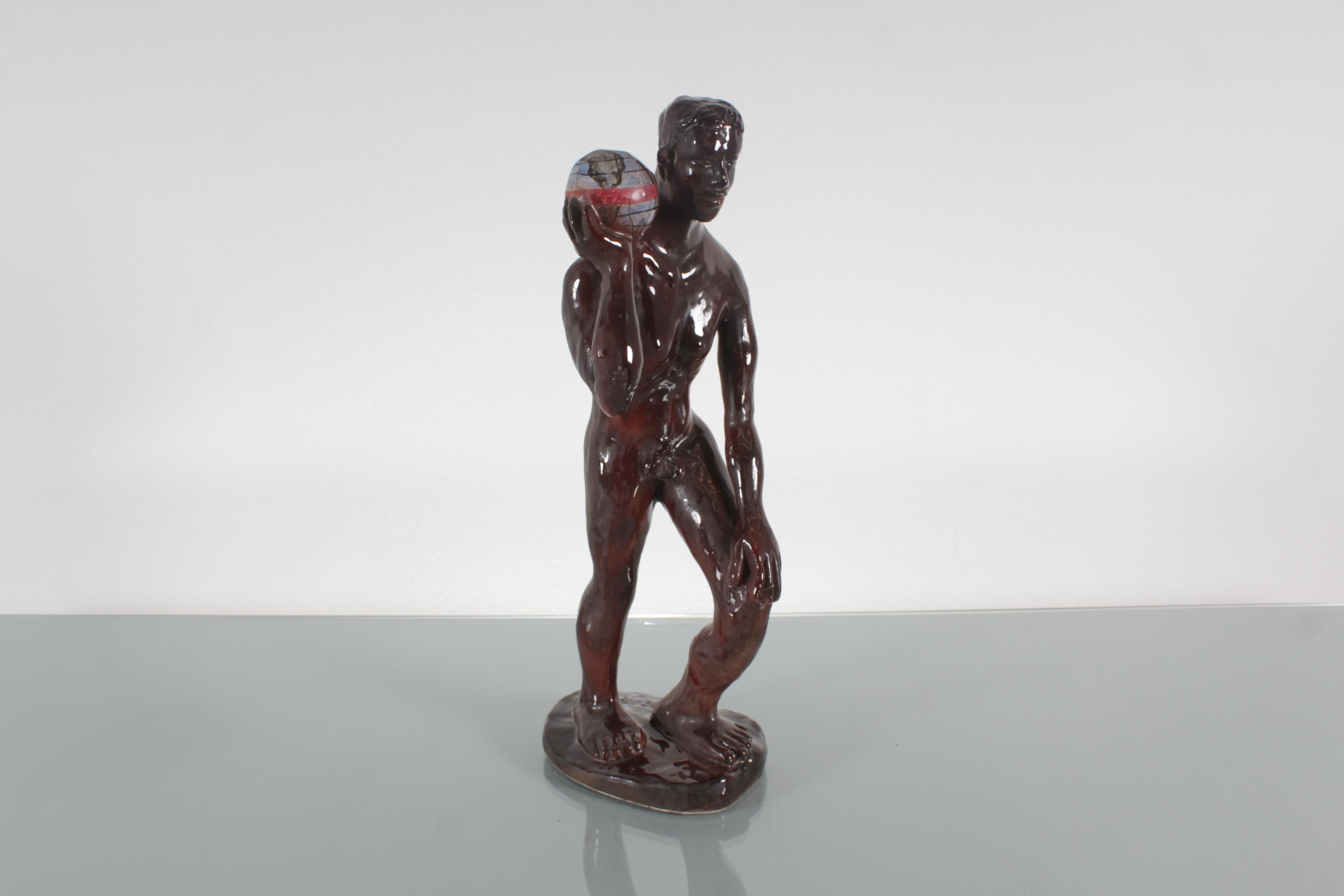 Metà XX secolo Scultura in ceramica smaltata lucida di metà secolo 