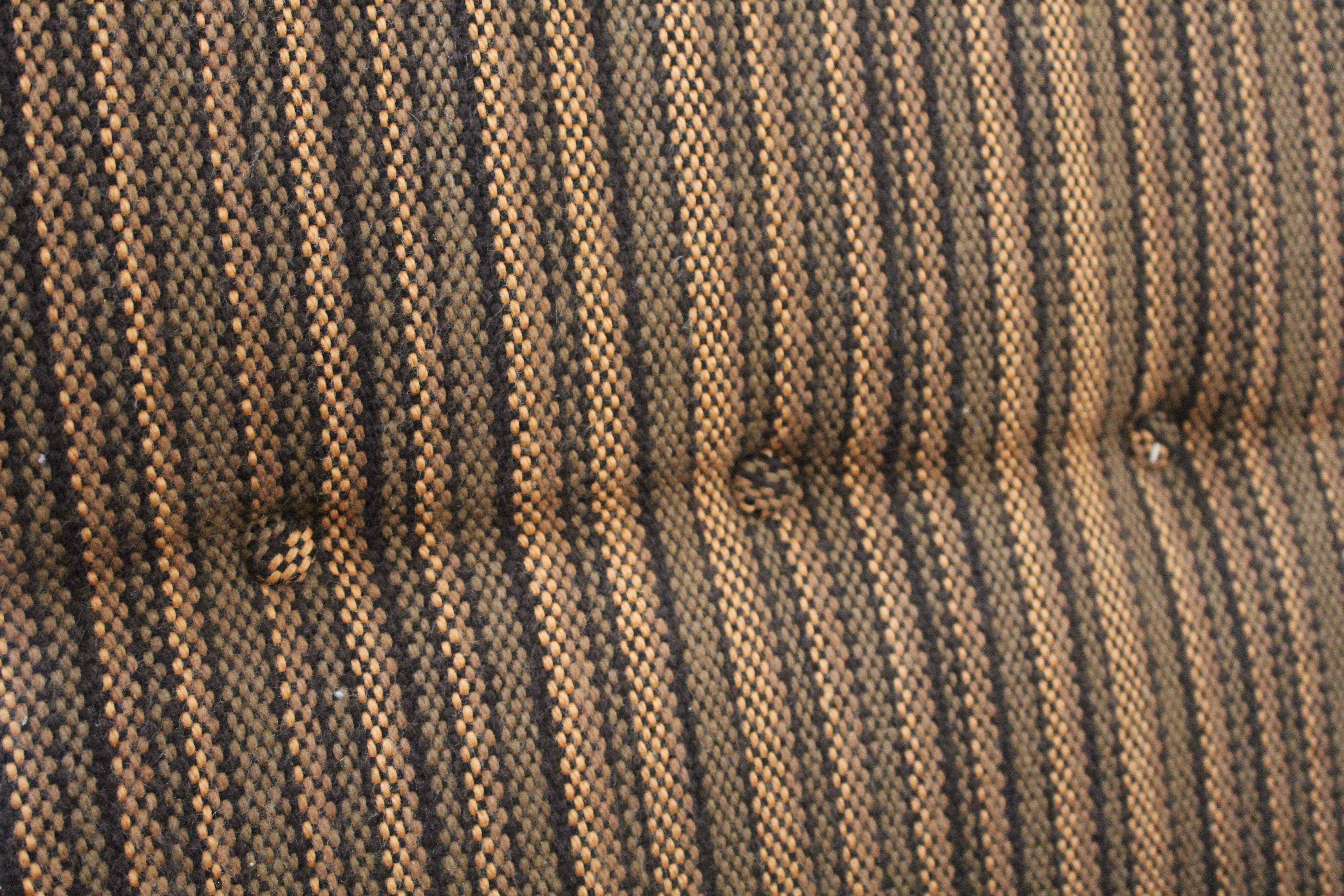 Mid-Century Atomic Era Tweed + Rattan Sofa For Sale 7