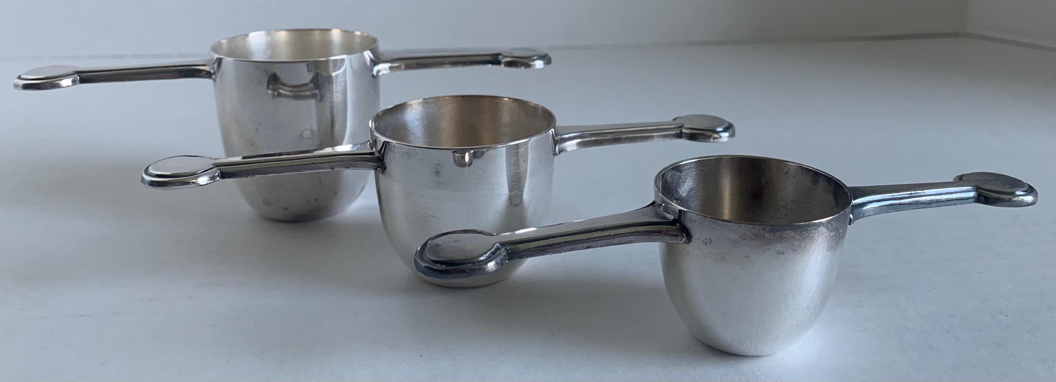 Mid-Century Atomic Stacking Silver Cocktail Jiggers In Good Condition In Stamford, CT