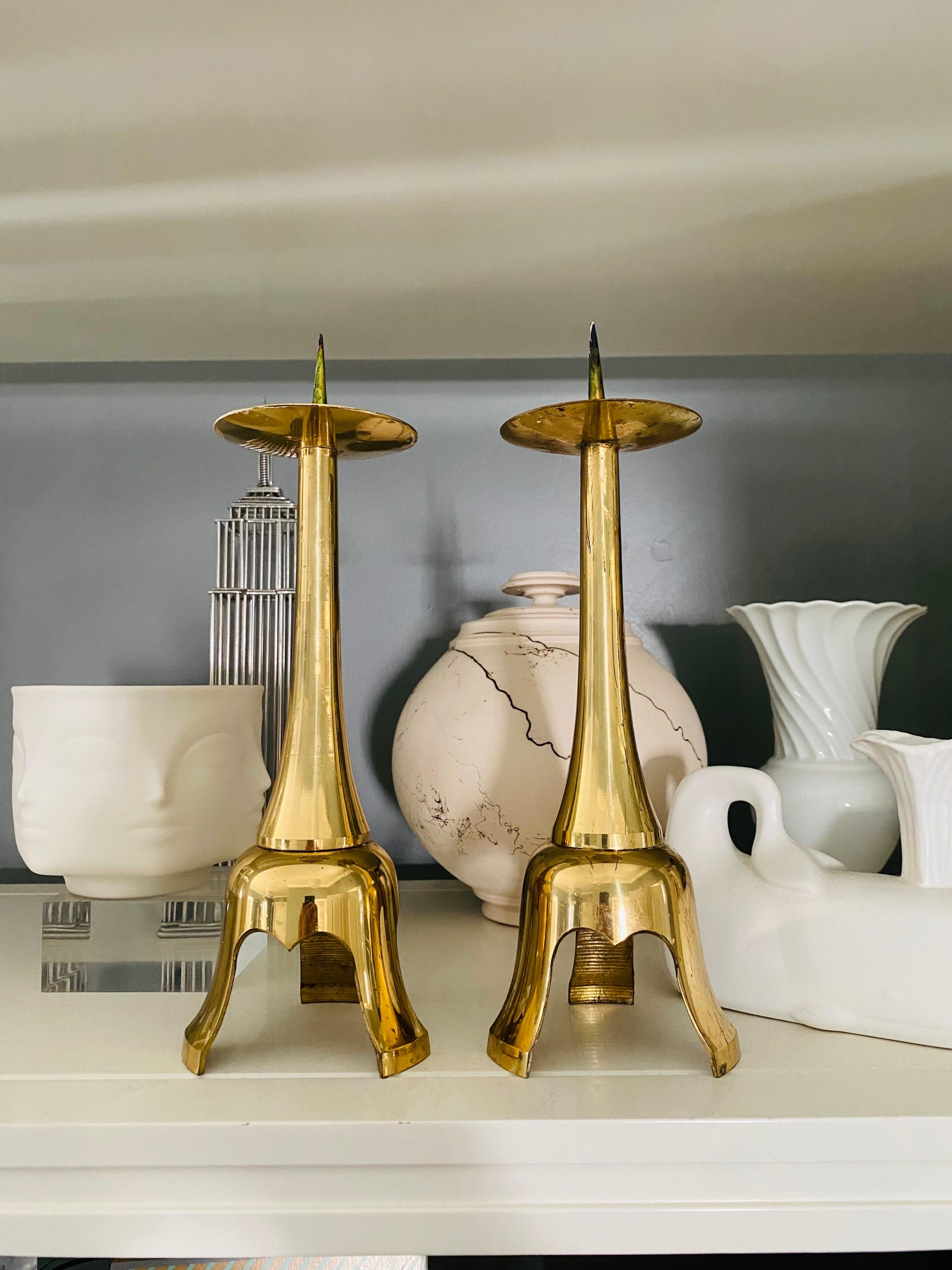 Mid Century Atomic Style Brass Candle Holders In The Style of Jens Quistgaard (Messing) im Angebot