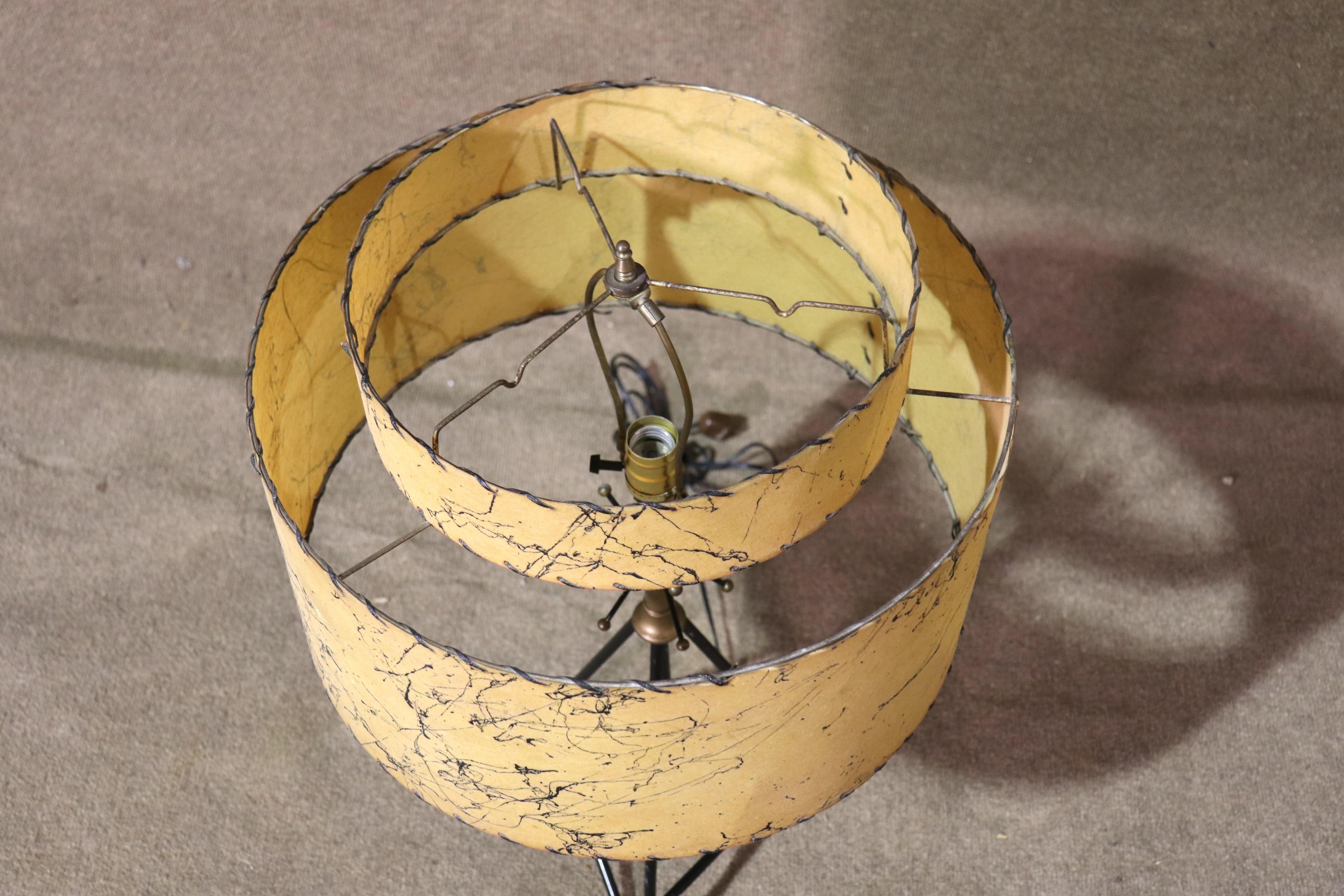 Mid-Century moderno Lampada in stile atomico di metà secolo in vendita