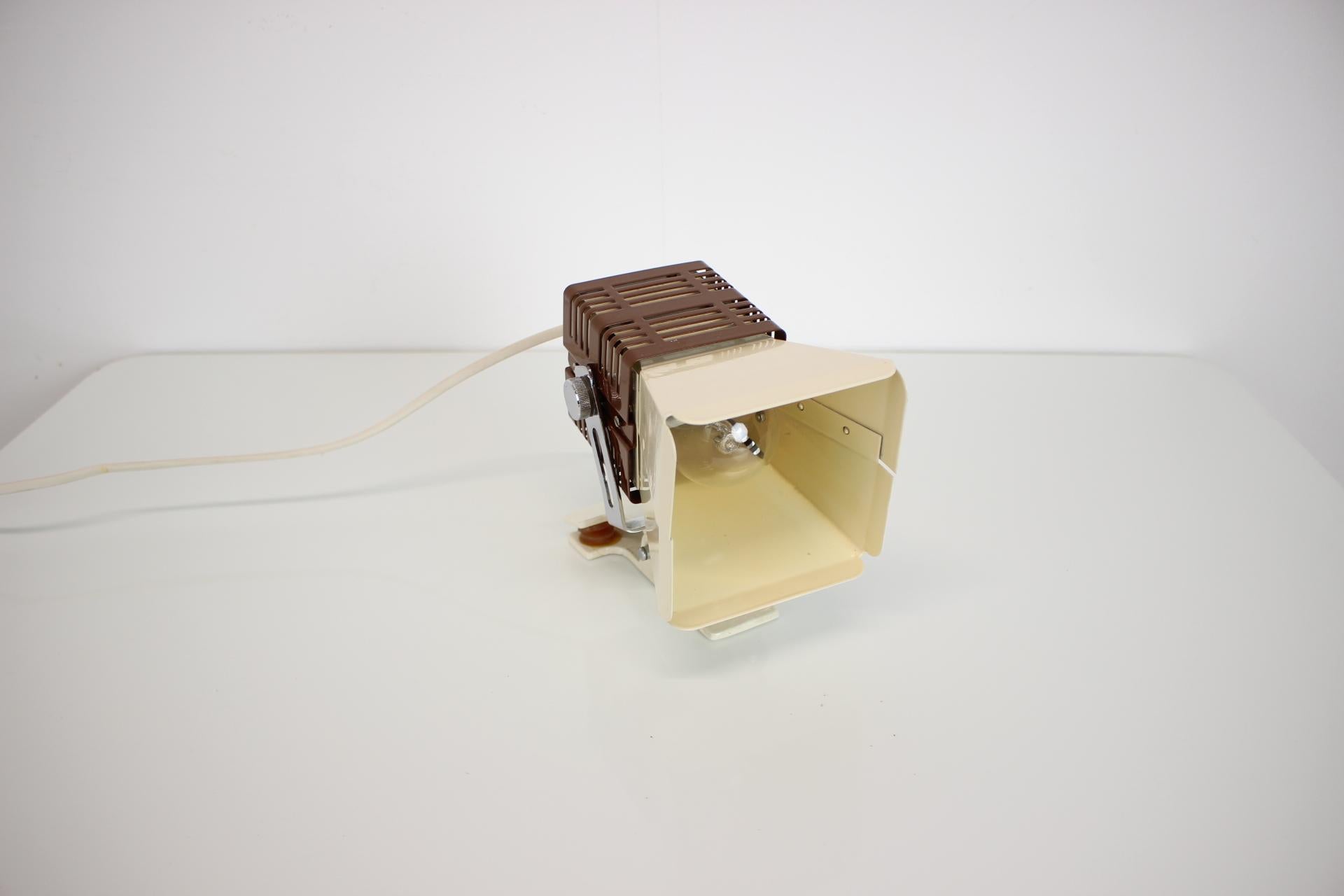 Attachbare Mid-Century-Tischlampe, 1970er Jahre, Tschechoslowakei im Angebot 1