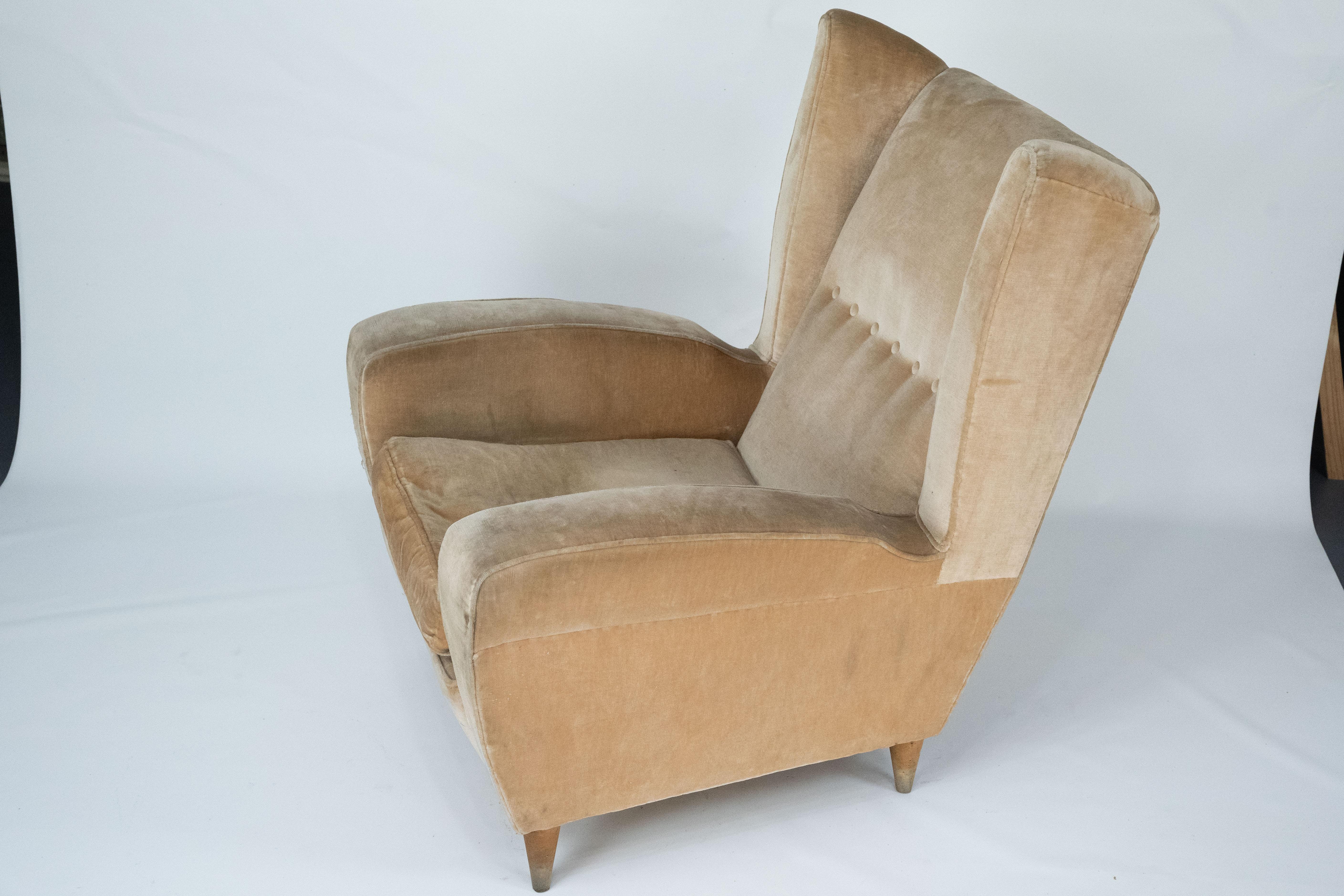 Mid-Century Modern Fauteuil simple en velours Melchiorre Bega attribué au milieu du siècle. Italie années 1950 en vente