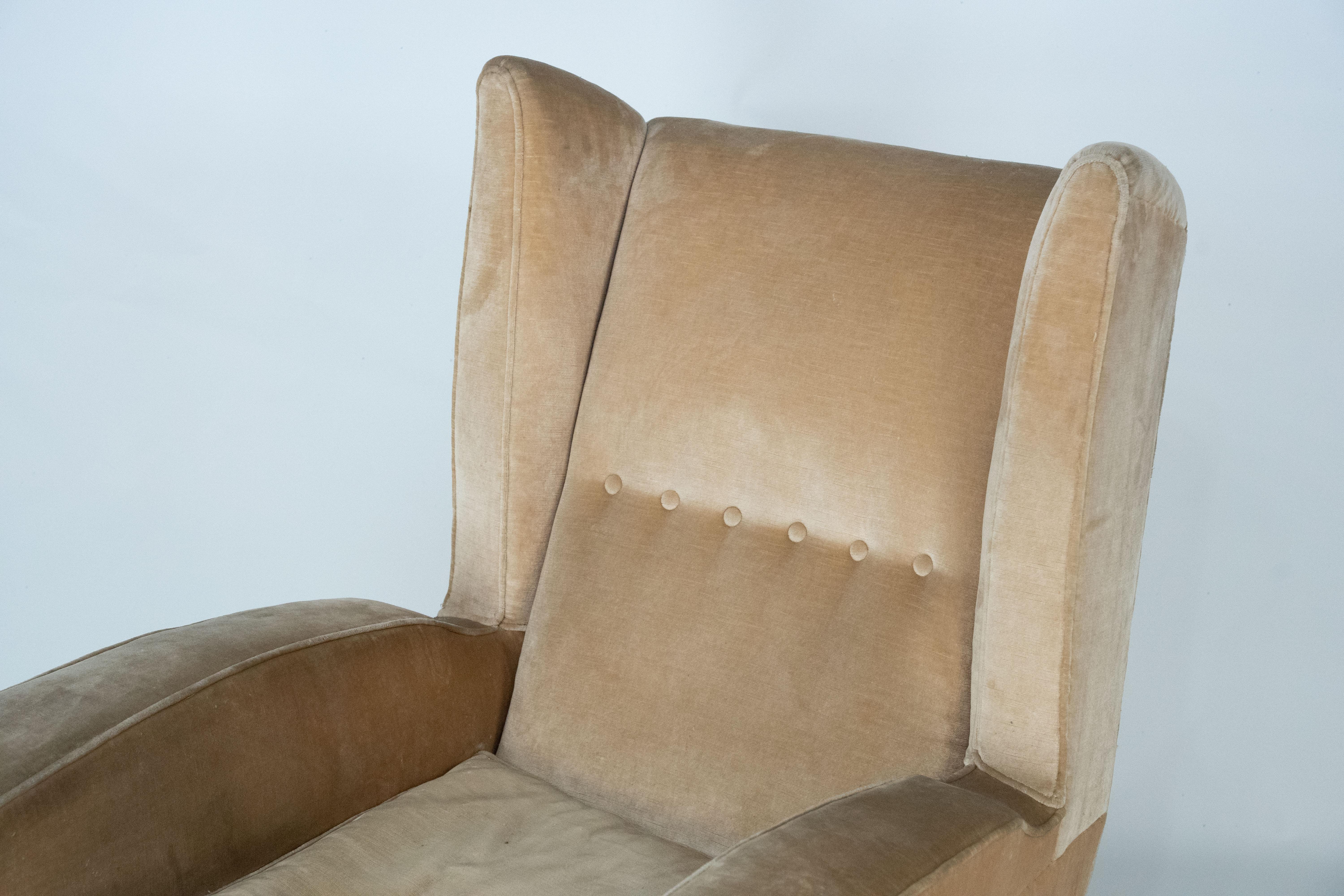 Velours Fauteuil simple en velours Melchiorre Bega attribué au milieu du siècle. Italie années 1950 en vente