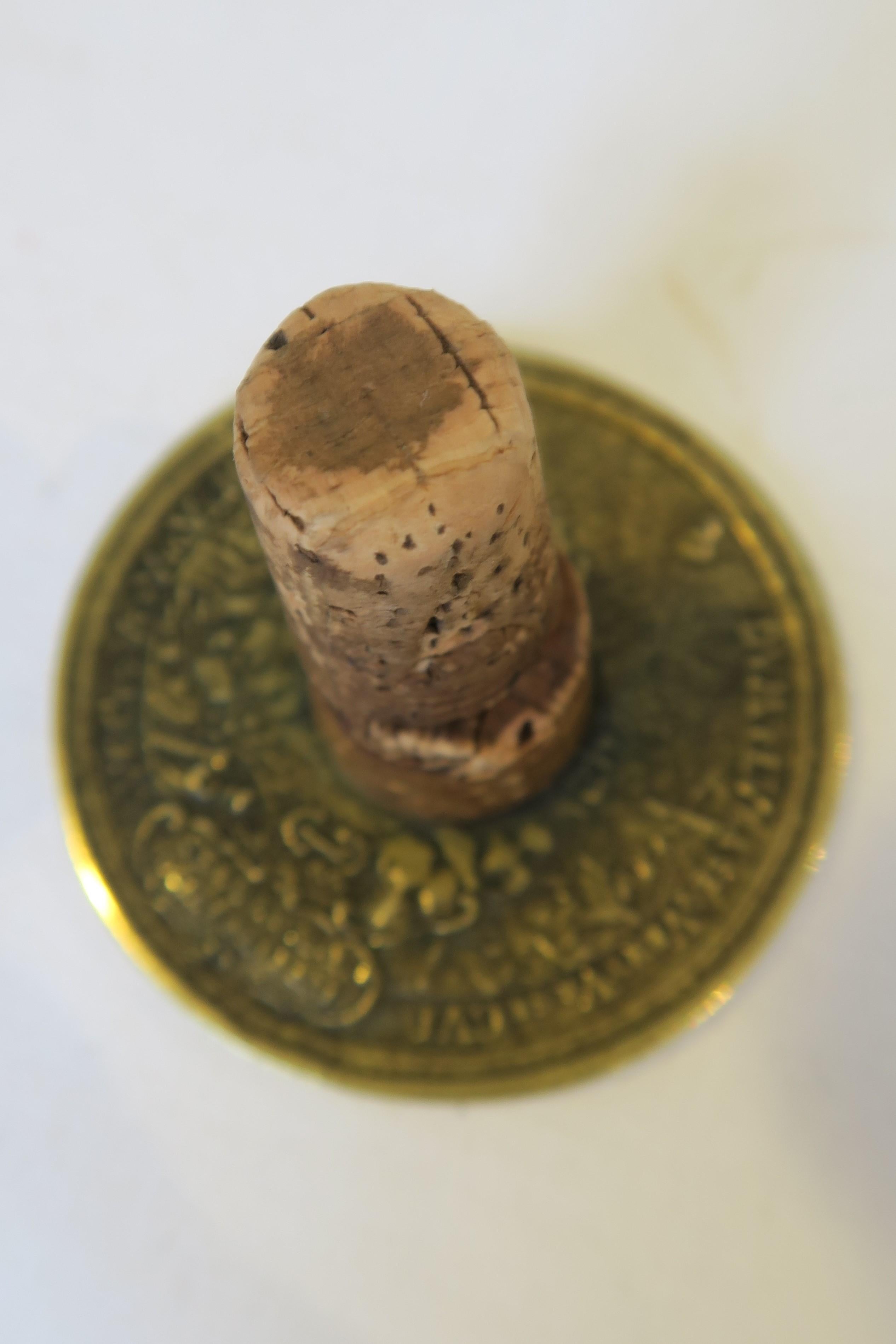 Auböck-Flaschenverschluss aus der Jahrhundertmitte Historisches Münzmotiv (Österreichisch) im Angebot