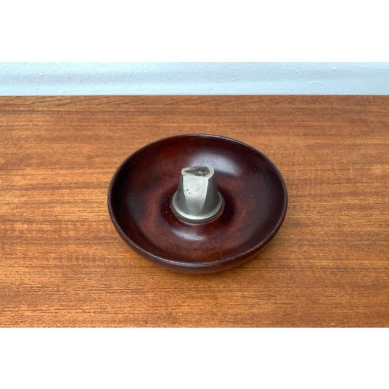 Ciotola in legno in stile Auböck di metà secolo con incudine a schiaccianoci, anni '60 in vendita 2