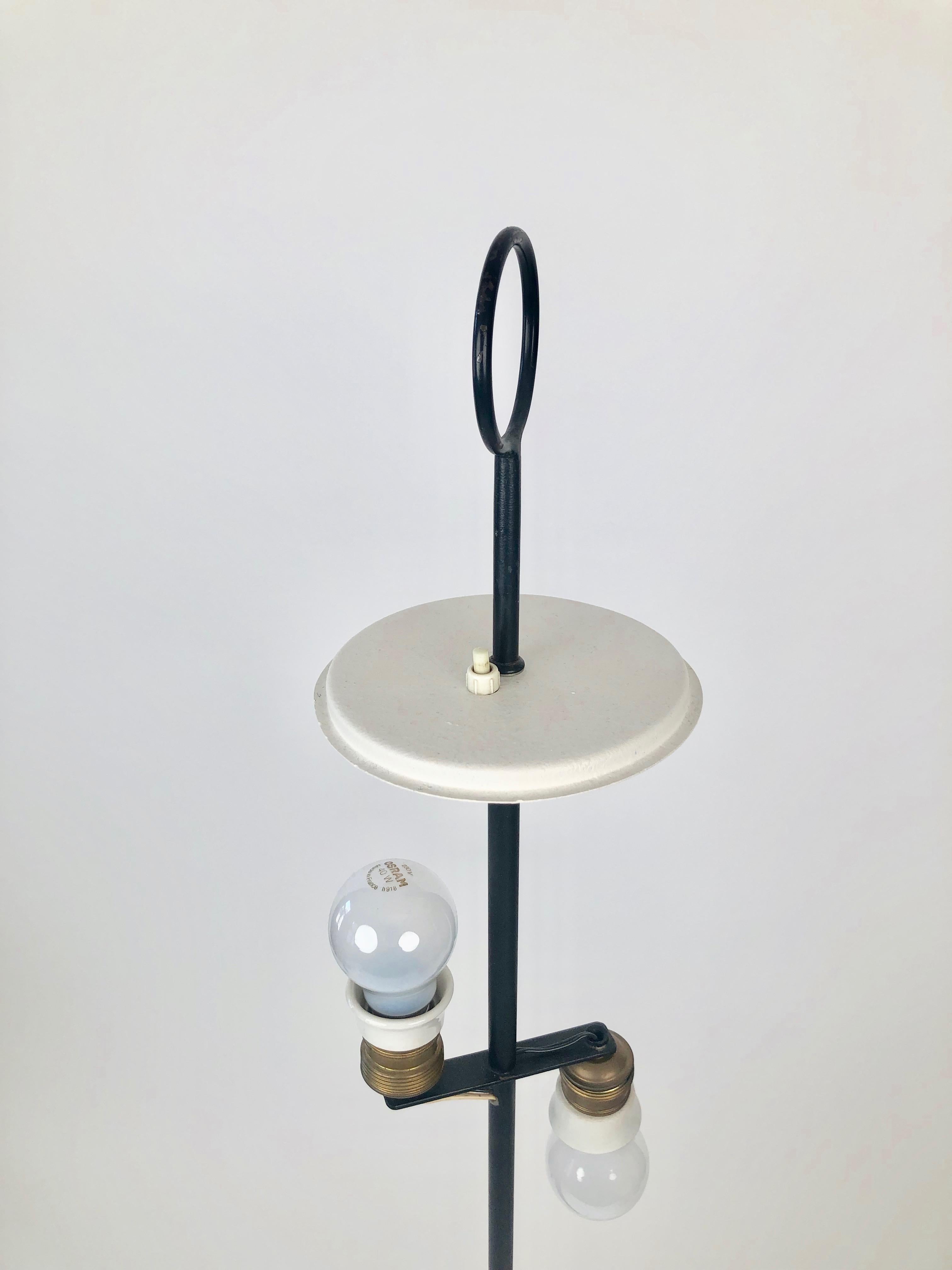 Österreichische Mid-Century-Stehlampe aus Korbweide „ Renee“ von J.T. Kalmar im Angebot 6