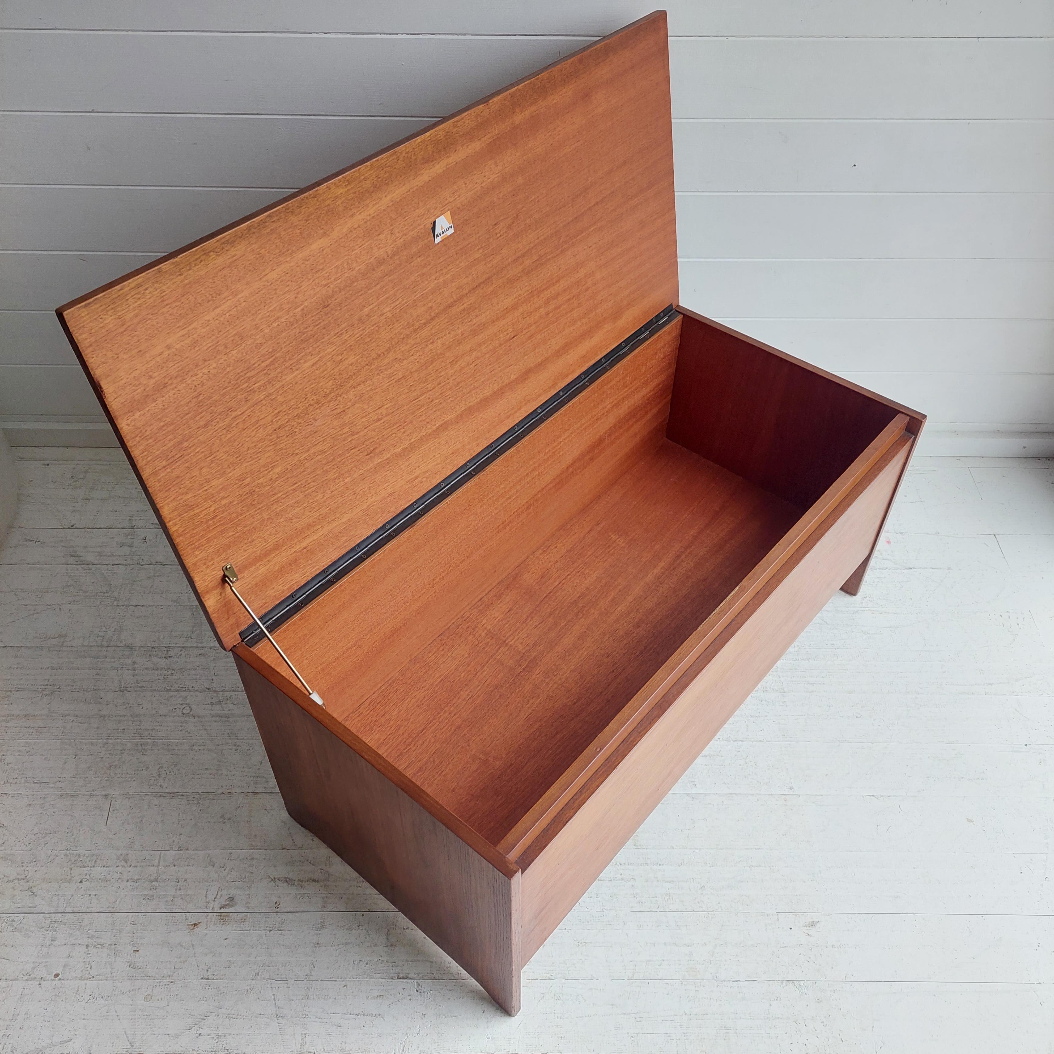 Mid Century Avalon Teak Coffee Table Storage cabinet  Blanket box Bench, 60s 4