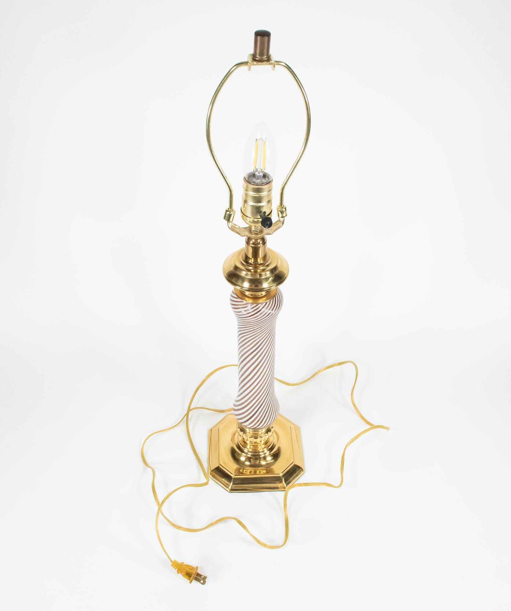 Mid Century Aventurine Filigrana Murano Table Lamp attributed to Dino Martens For Sale 3