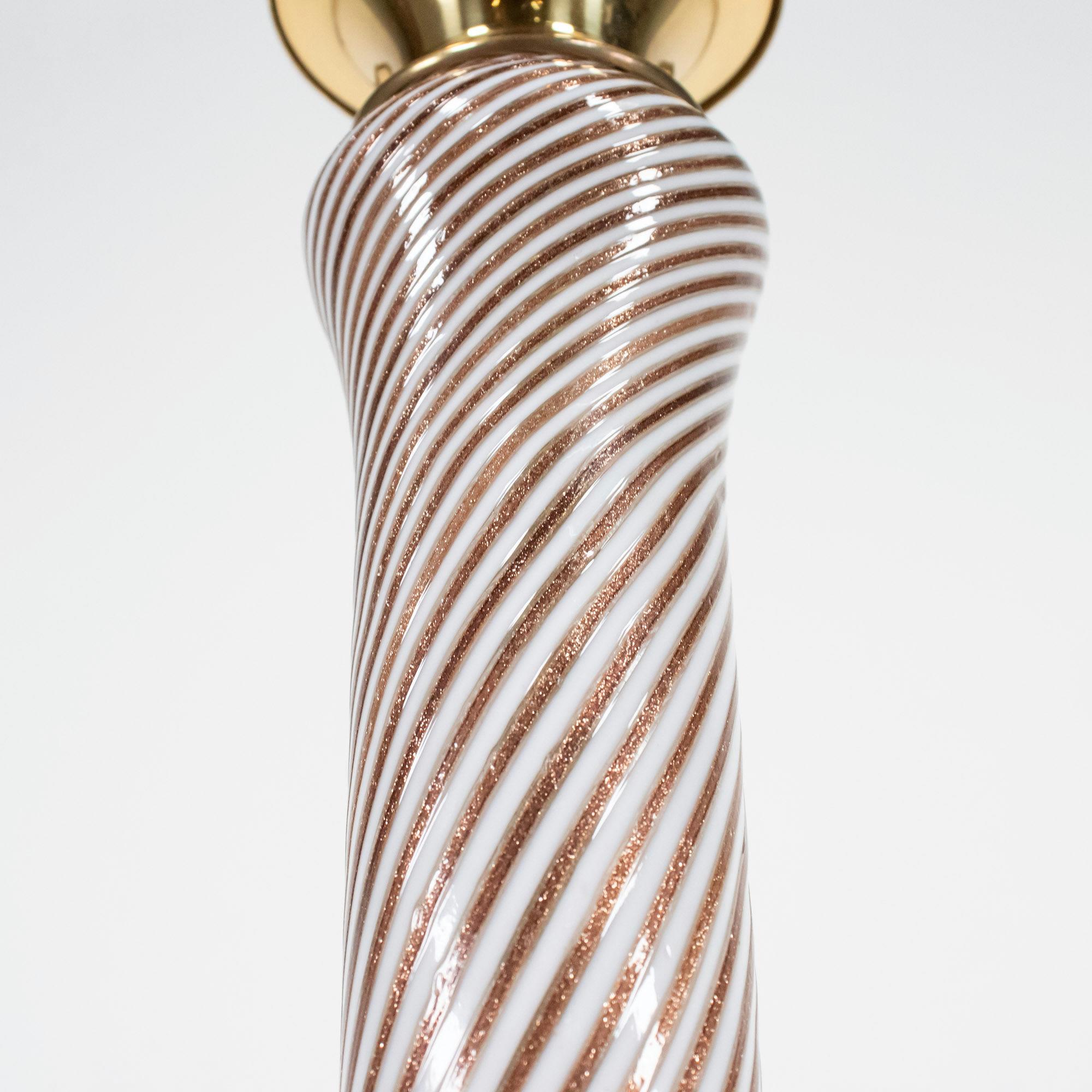 Mid Century Aventurine Filigrana Murano Table Lamp attributed to Dino Martens For Sale 5